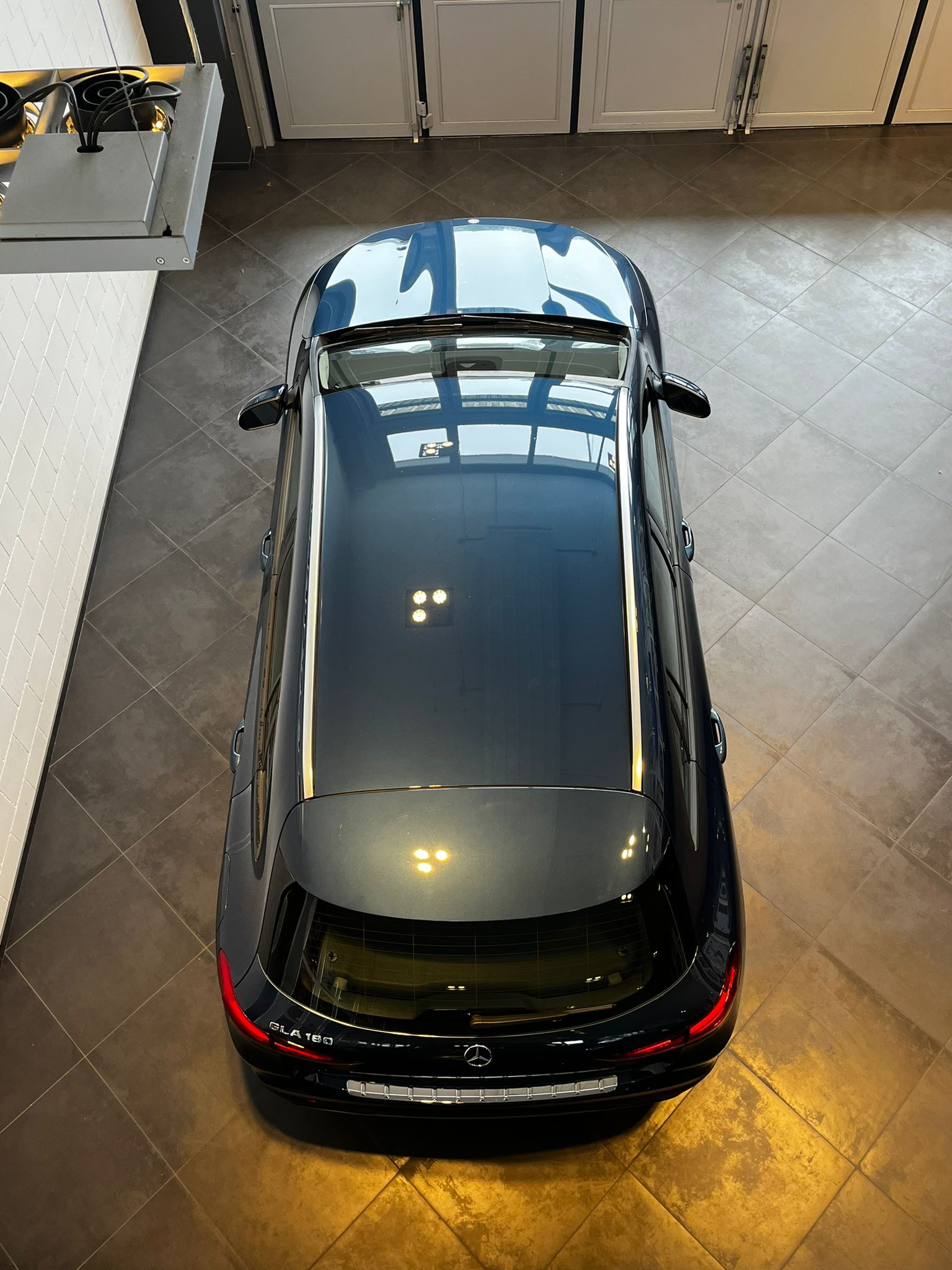 MERCEDES-BENZ GLA 180 7G-DCT-image-7