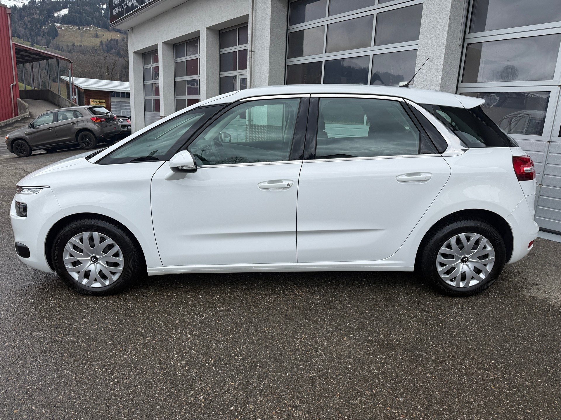 CITROEN C4 Picasso 1.2 Pure Tech Séduction-image-1
