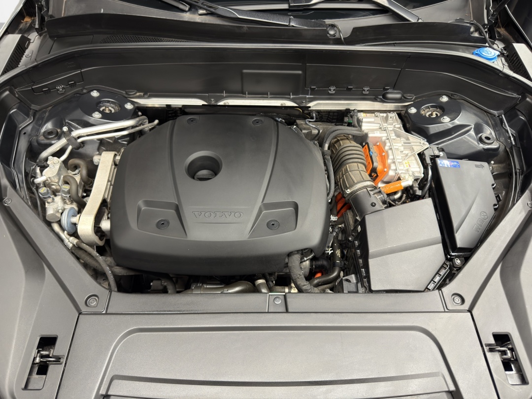 VOLVO XC90 T8 eAWD Inscription Geartronic-image-15