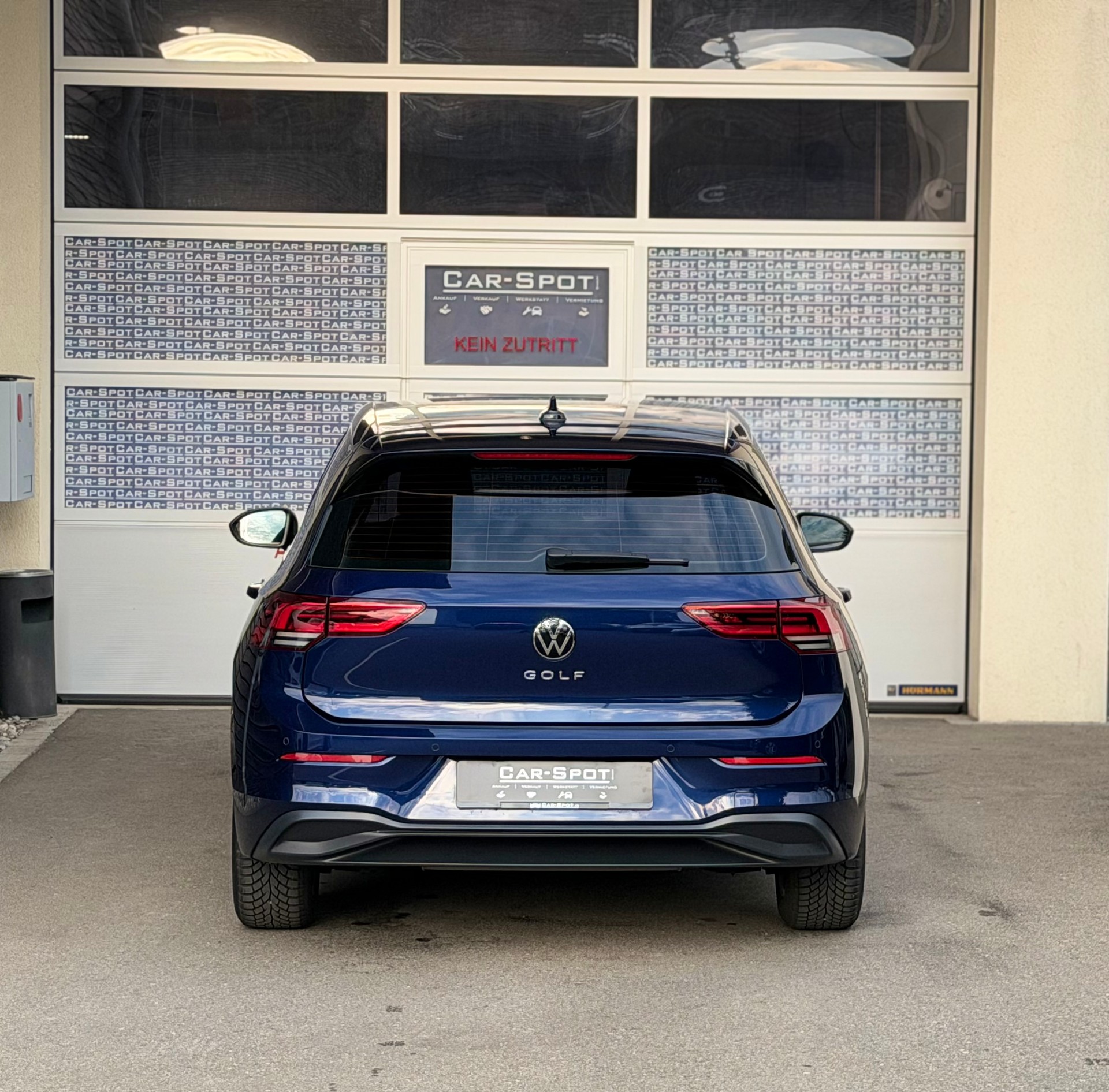 VW Golf 1.5 TSI ACT Life-image-4