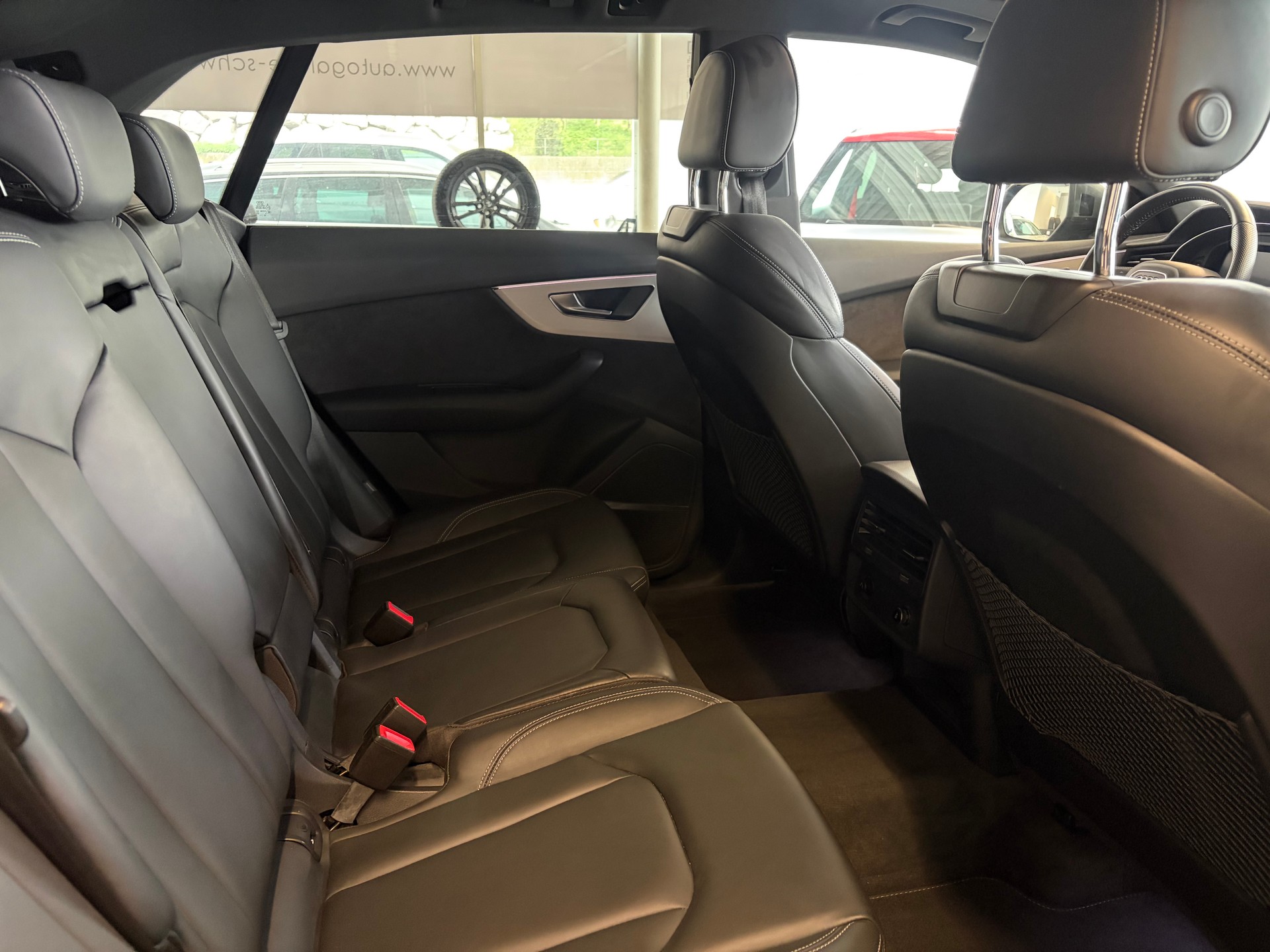 AUDI Q8 50 TDI quattro S-LINE | CH Fahrzeug | Black Paket | Pano | AHK | Luftfederung | B&O Sound | Head Up | Matrix |-image-27