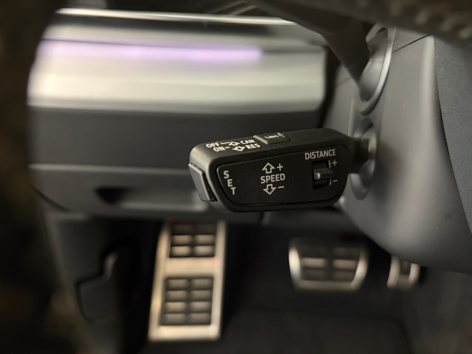 AUDI Q8 50 TDI quattro S-LINE | CH Fahrzeug | Black Paket | Pano | AHK | Luftfederung | B&O Sound | Head Up | Matrix |-image-18