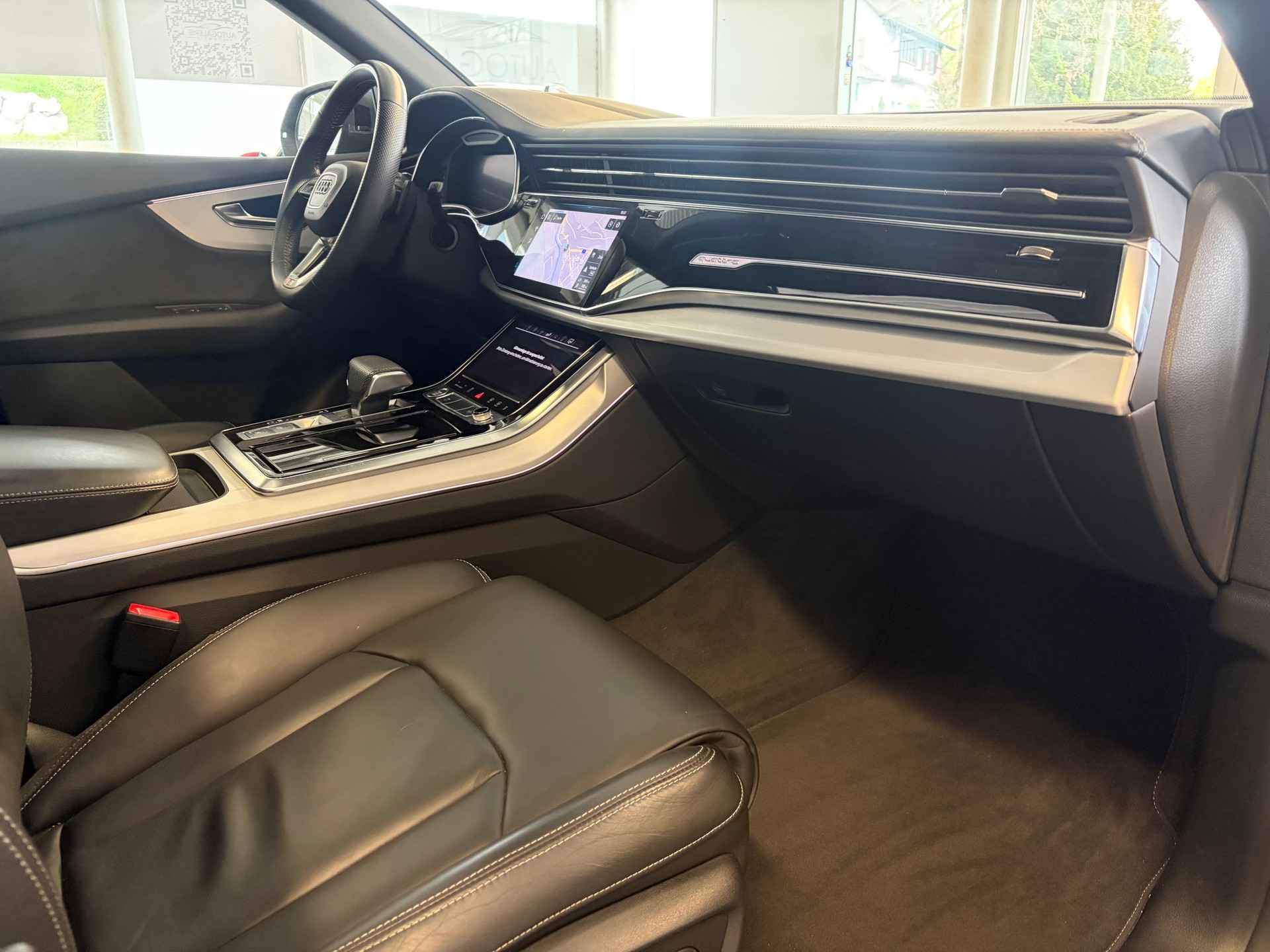 AUDI Q8 50 TDI quattro S-LINE | CH Fahrzeug | Black Paket | Pano | AHK | Luftfederung | B&O Sound | Head Up | Matrix |-image-28