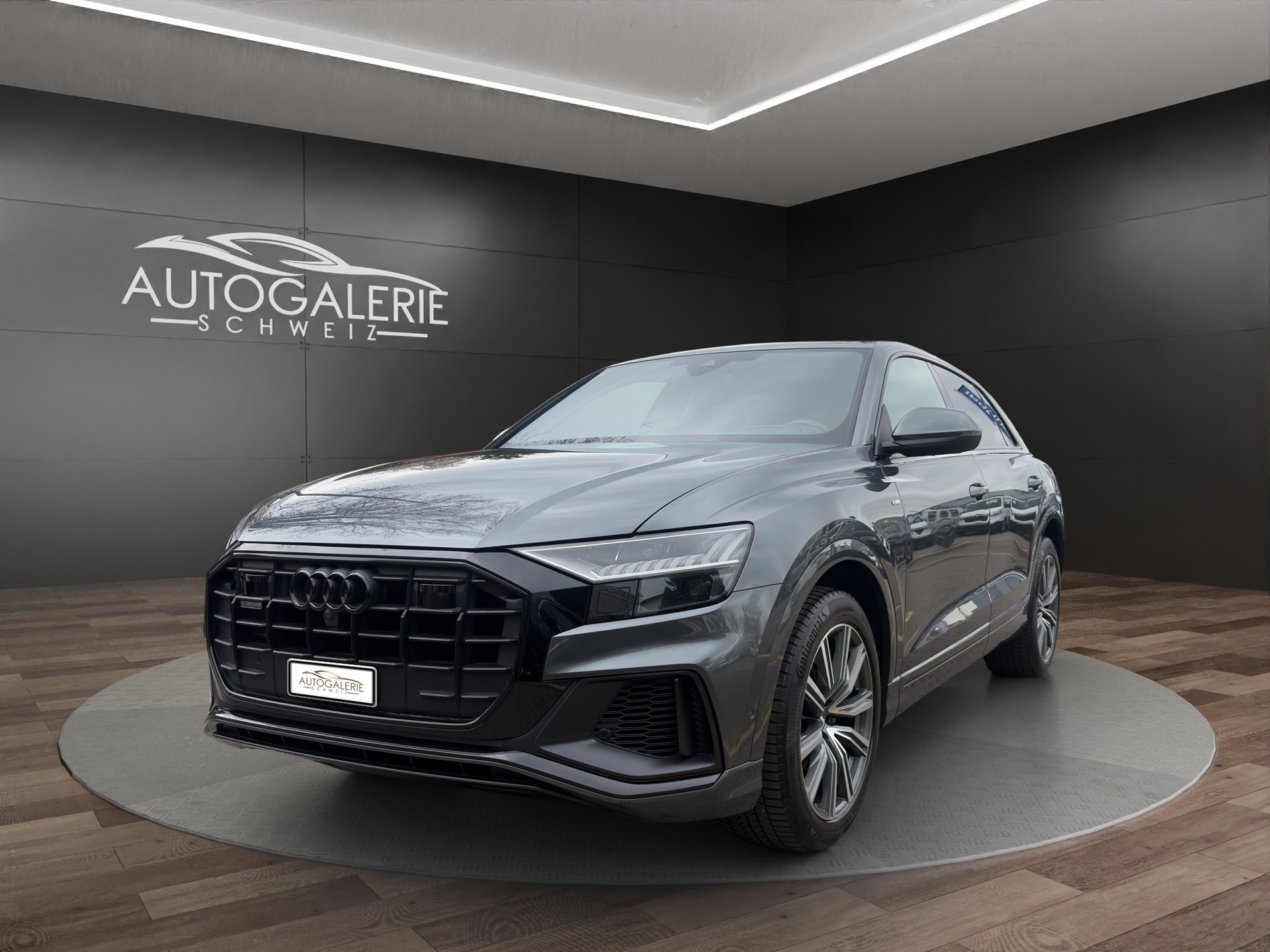 AUDI Q8 50 TDI quattro S-LINE | CH Fahrzeug | Black Paket | Pano | AHK | Luftfederung | B&O Sound | Head Up | Matrix |