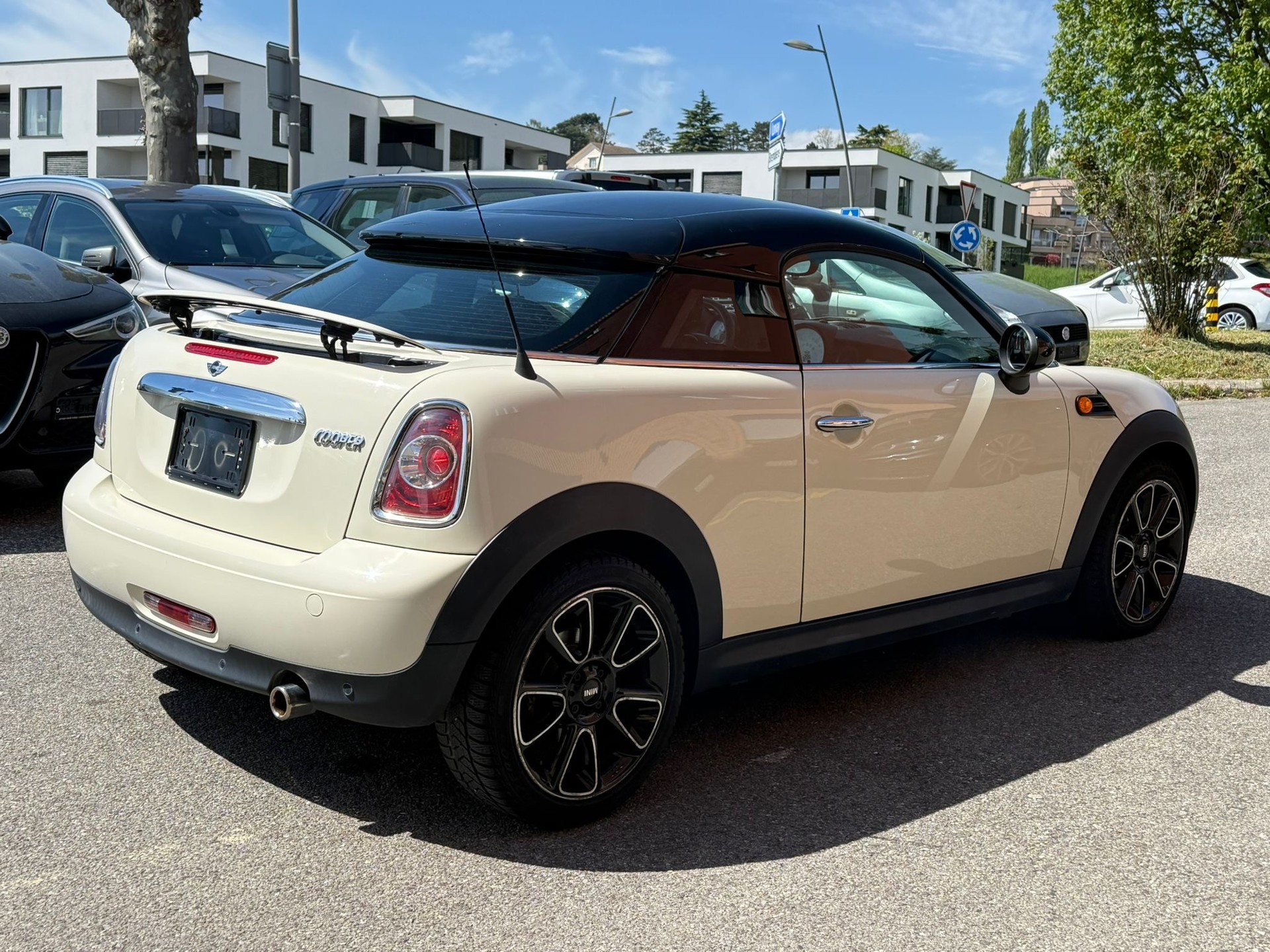MINI Cooper Coupé-image-3