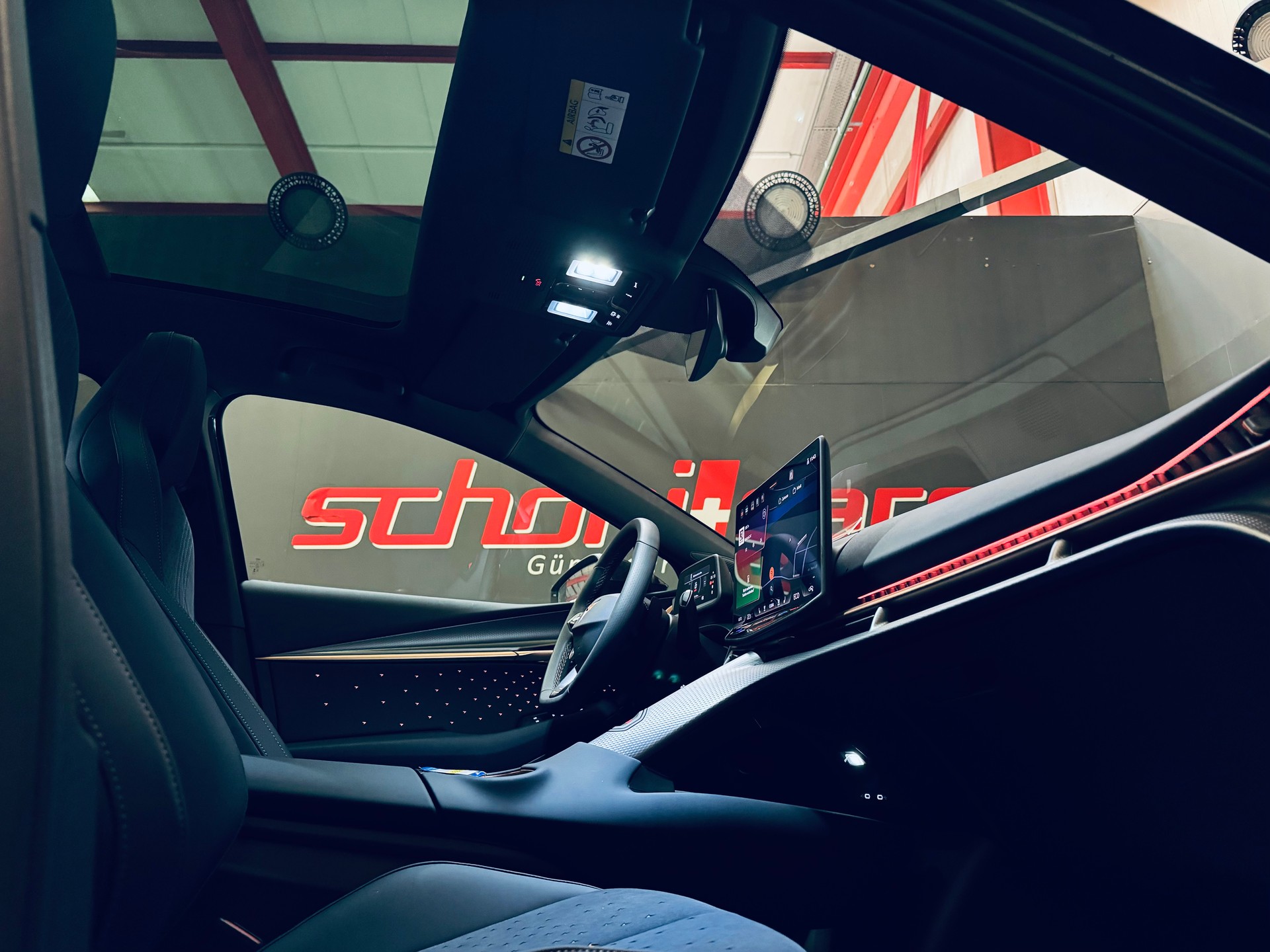 CUPRA Tavascan Type 9 77 kWh VZ Adrenaline-image-26