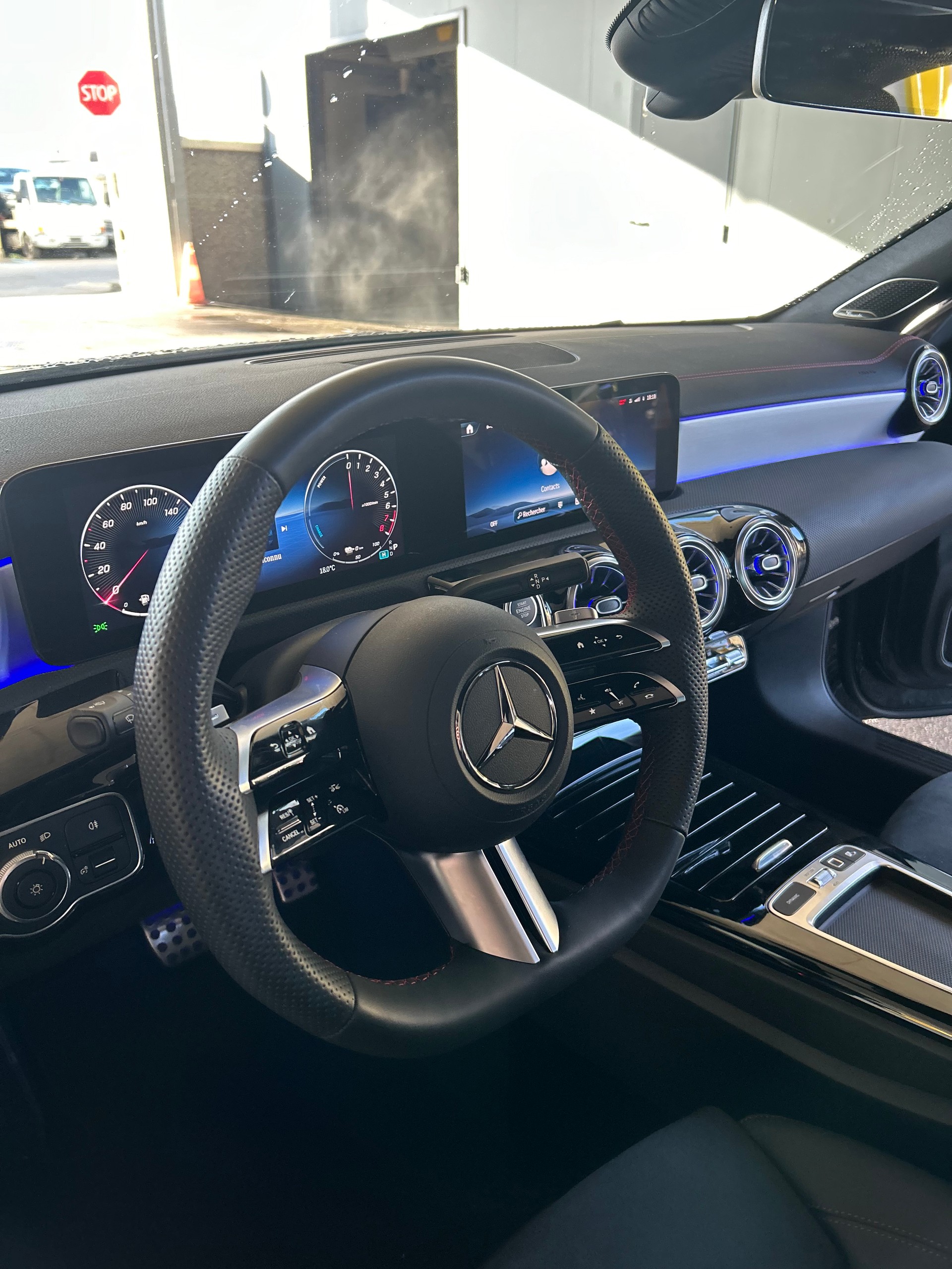 MERCEDES-BENZ CLA 250 e AMG LINE-image-2
