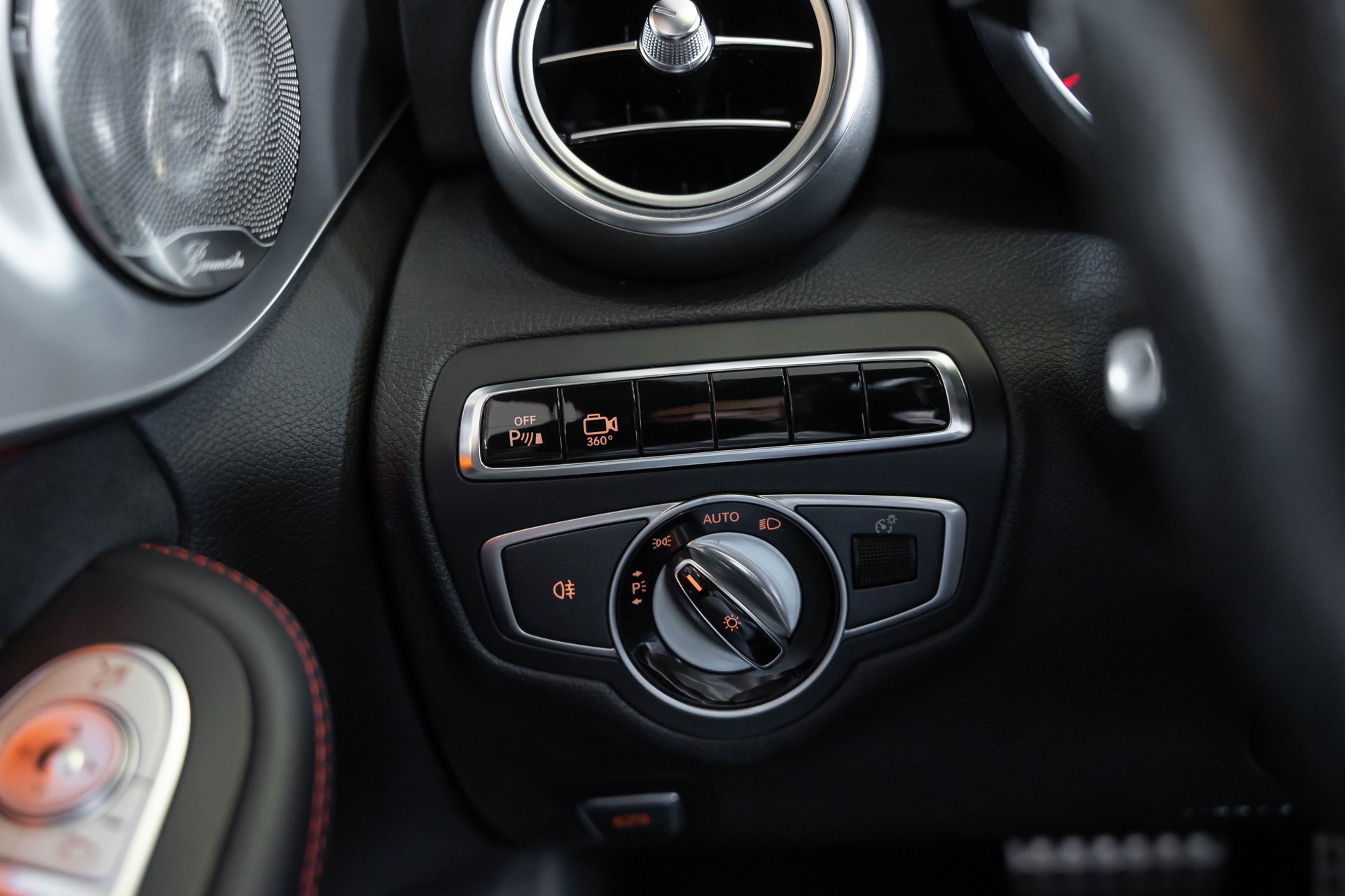 MERCEDES-BENZ C 63 AMG Speedshift-image-33