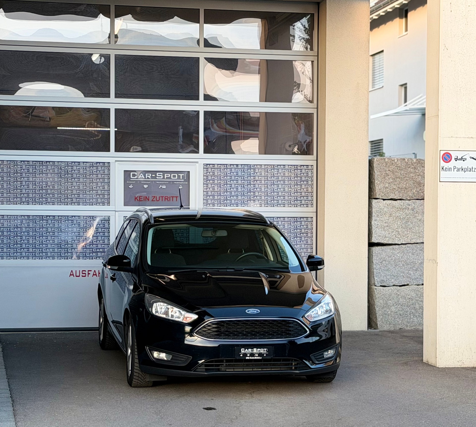 FORD Focus 1.5 TDCi Business Automatic-showroom-element-2