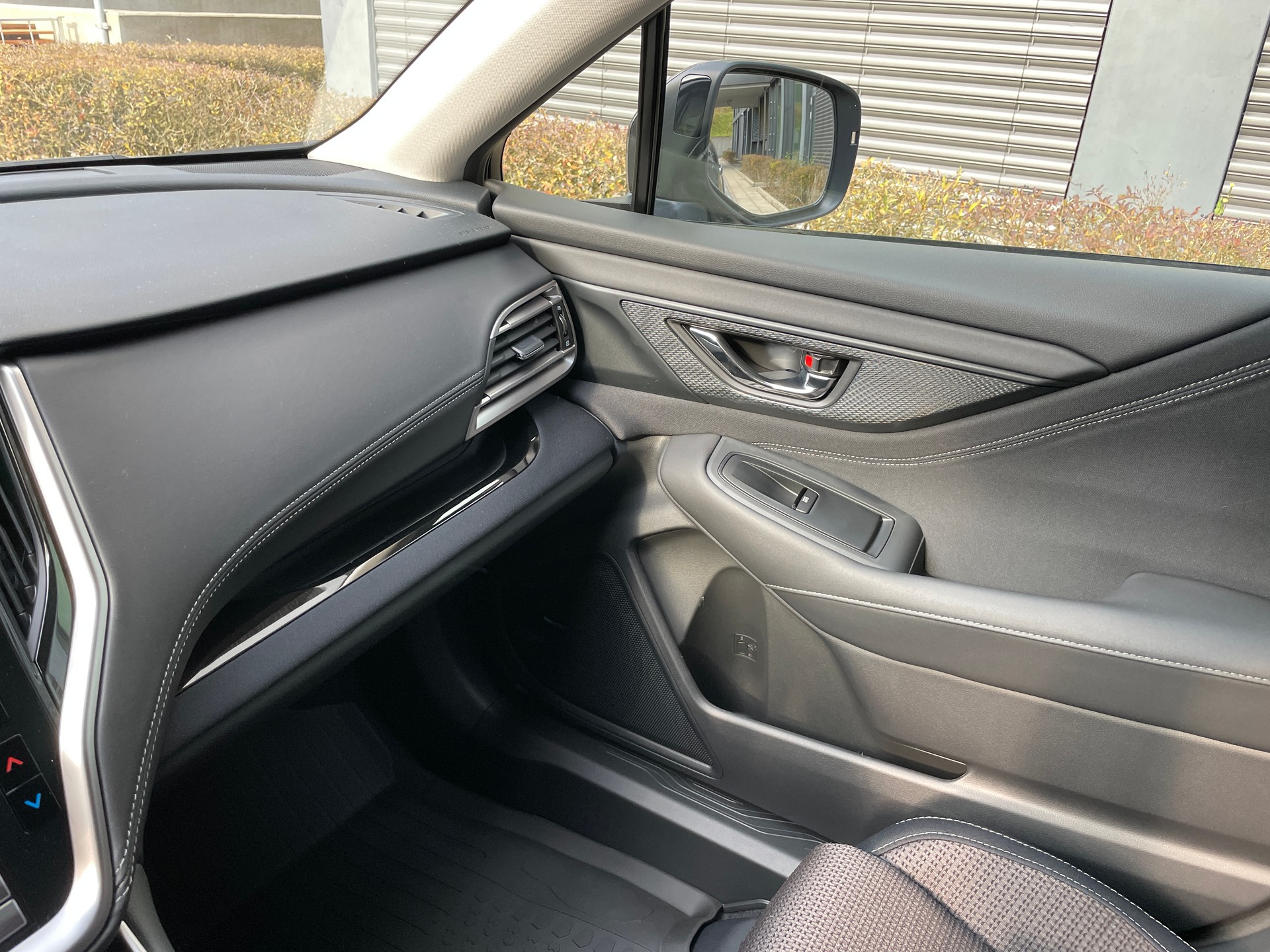 SUBARU Outback 2.5i Advantage AWD Lineartronic-image-26