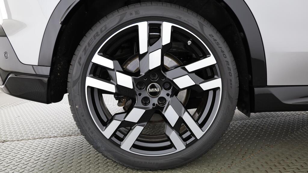 MINI Countryman S ALL4-image-8