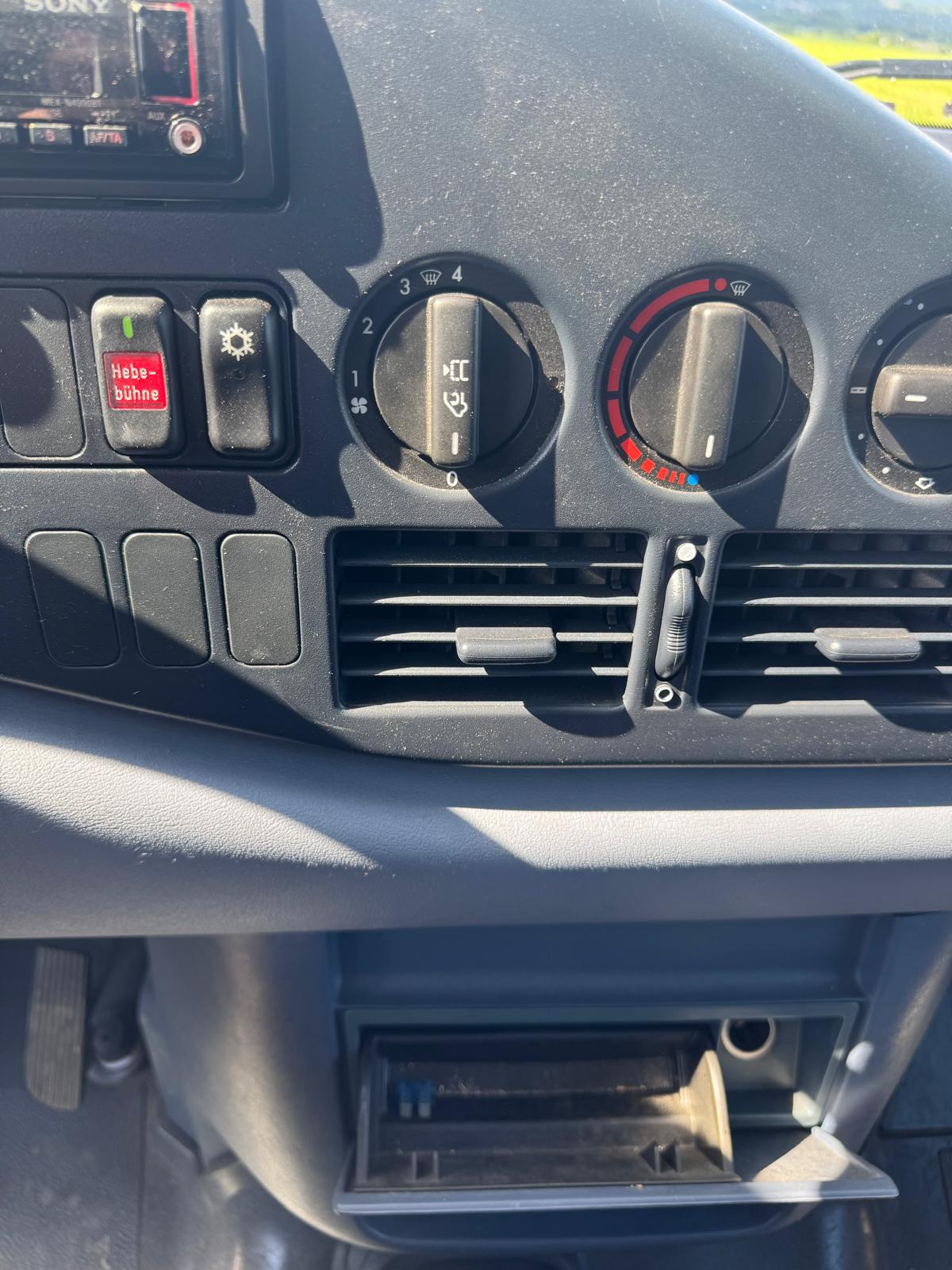 MERCEDES-BENZ Sprinter 412 D-image-8
