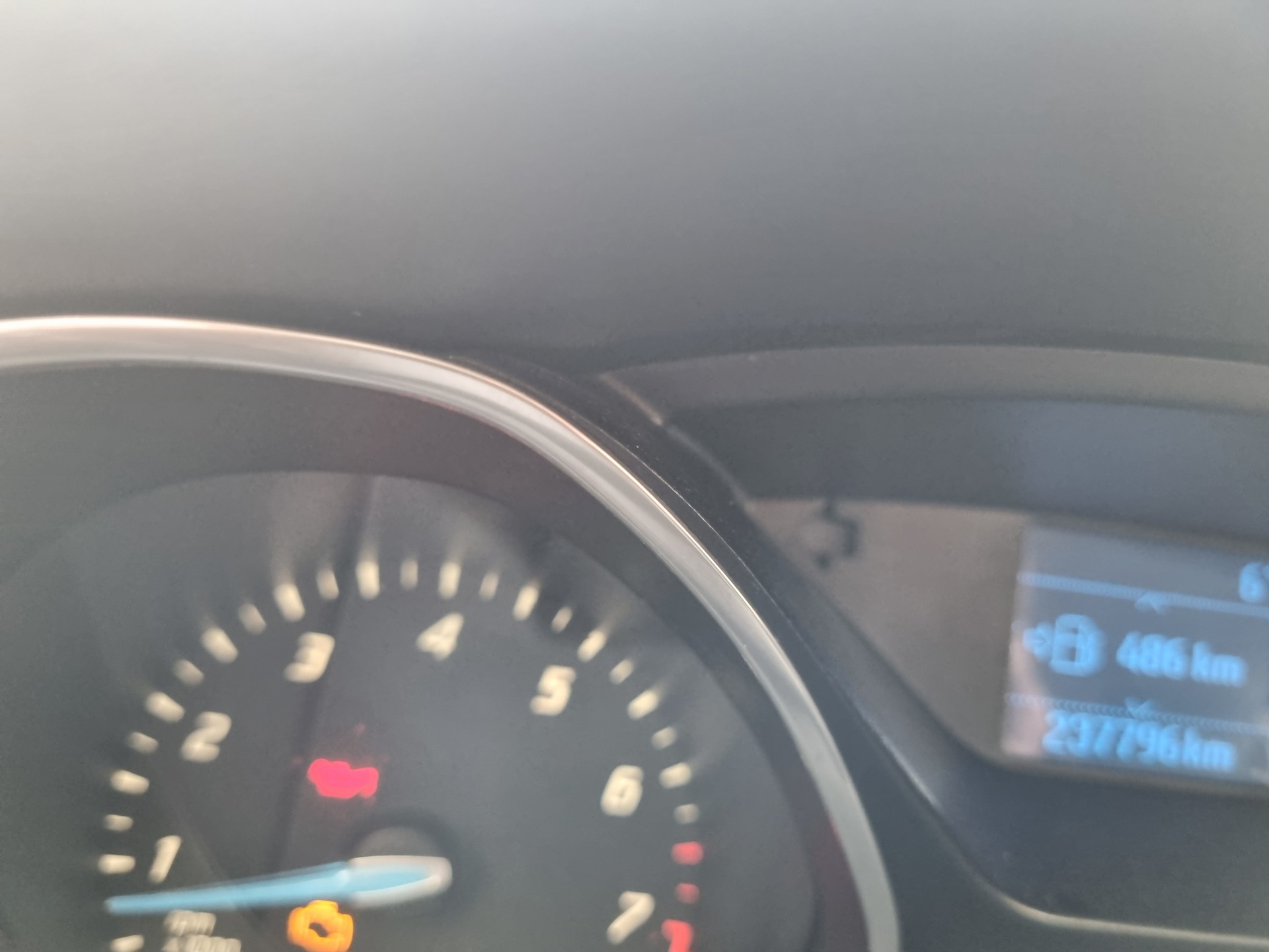 FORD Focus 1.0 SCTi Carving-image-8