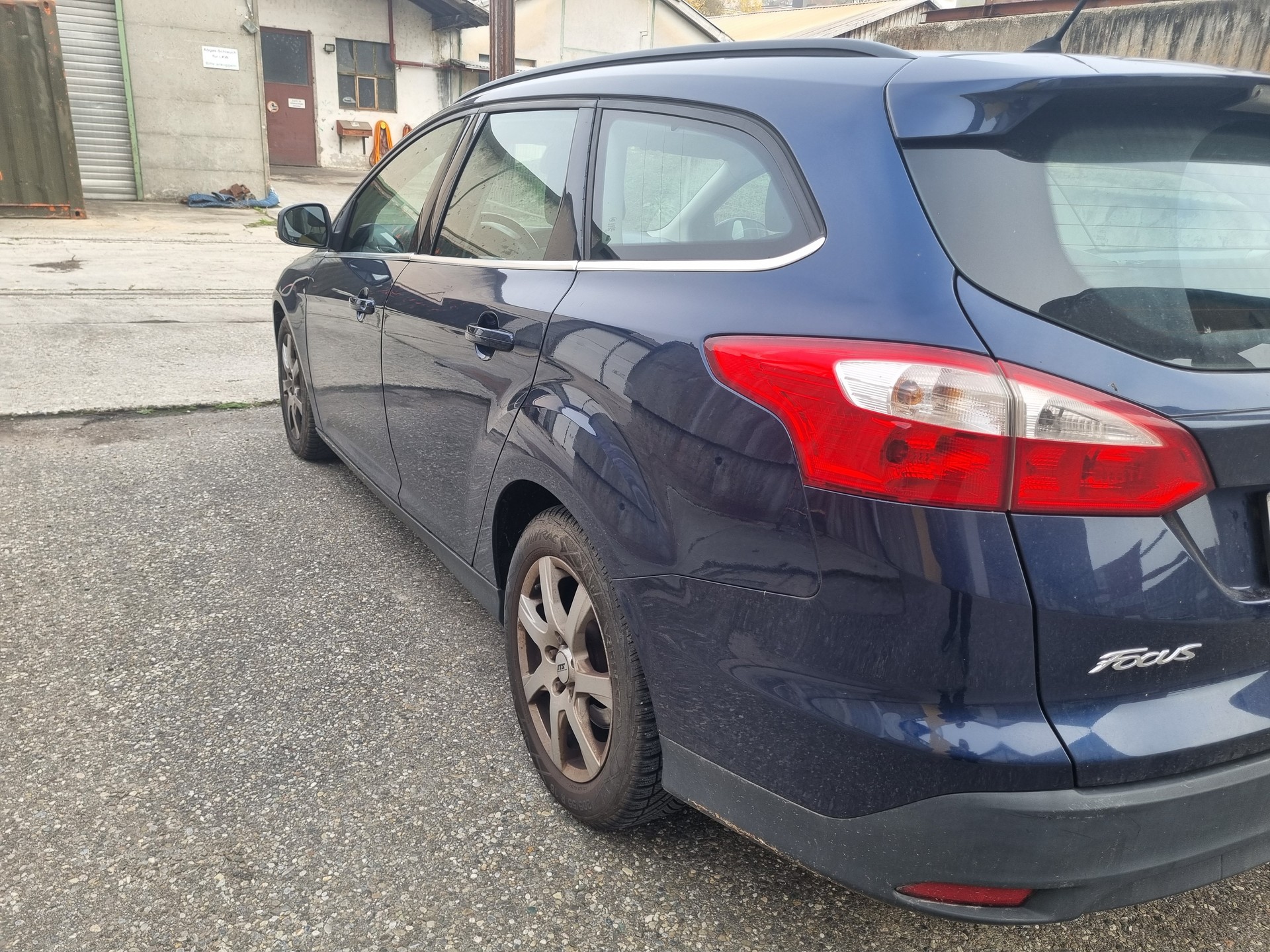FORD Focus 1.0 SCTi Carving-image-3