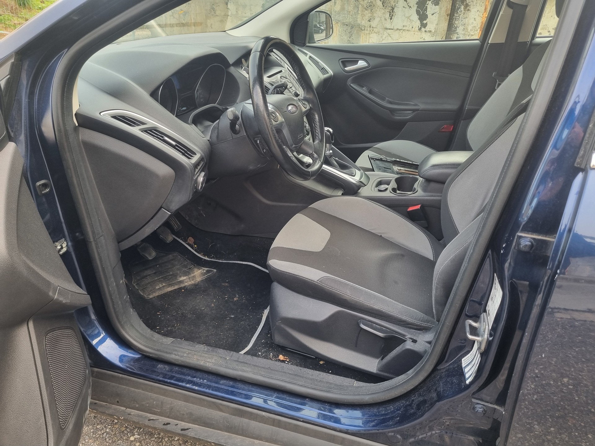 FORD Focus 1.0 SCTi Carving-image-6