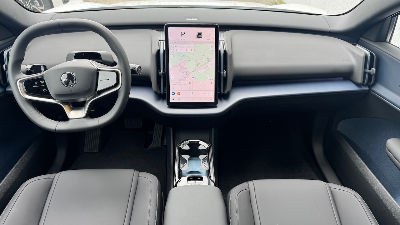 VOLVO EX30 E60 69kWh TWIN ULTRA PERFORMNCE AWD-image-10