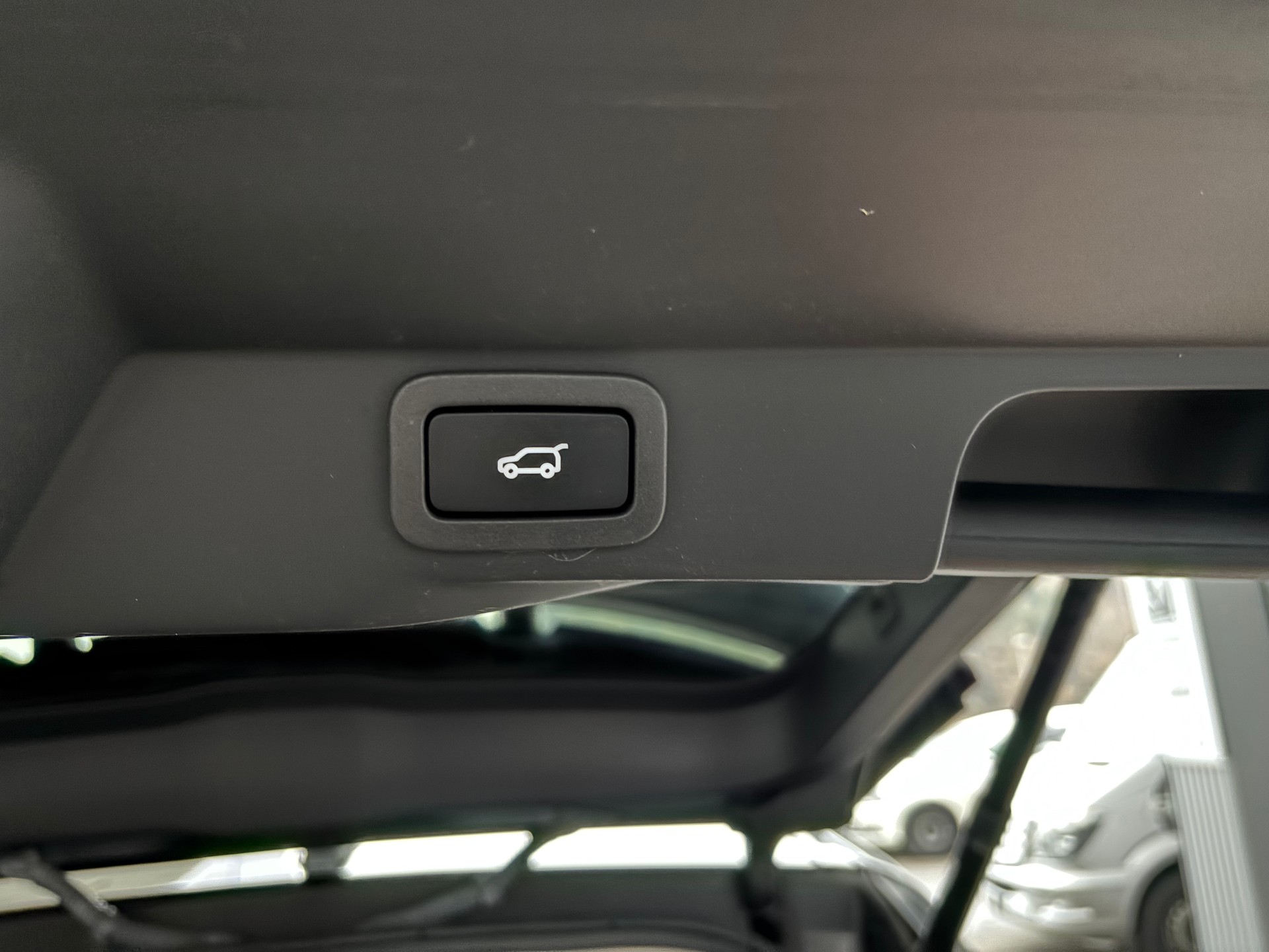 LAND ROVER Range Rover Sport 3.0 SDV6 HSE Dynamic Automatic-image-13
