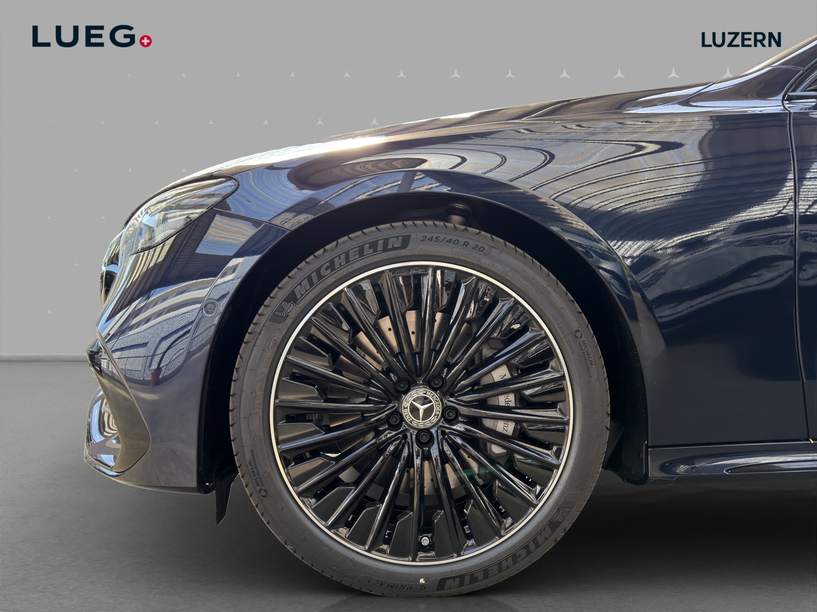 MERCEDES-BENZ E 220 d T 4Matic 9G-Tronic-image-6