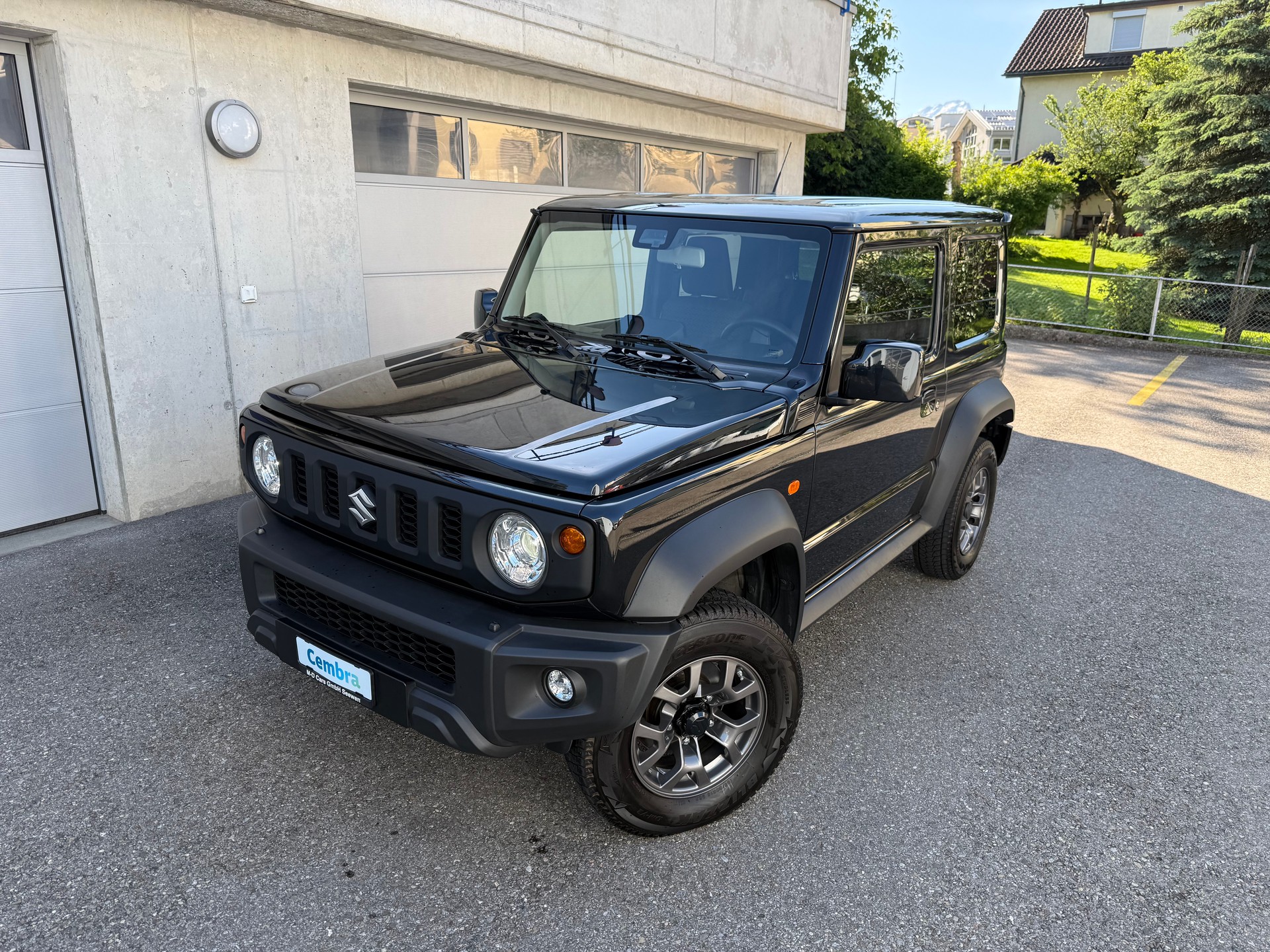 SUZUKI Jimny 1.5 Compact Top 4x4 / 4-Plätzer-image-0