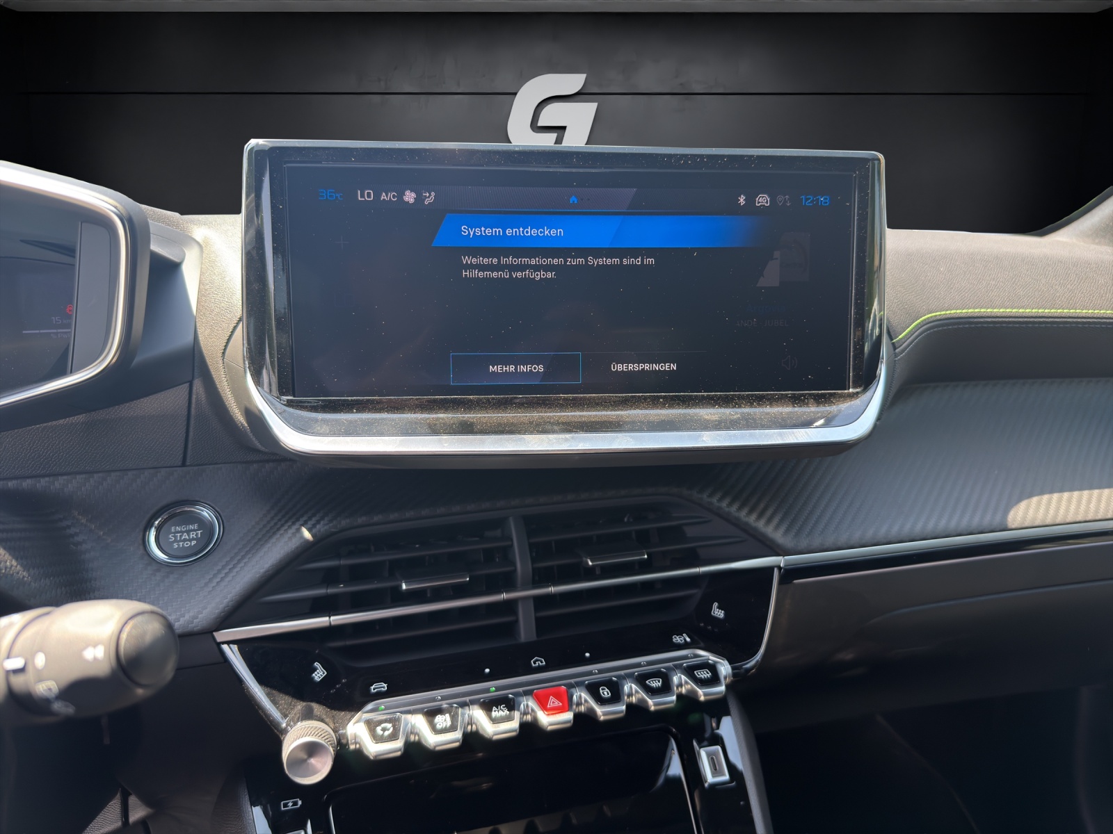 PEUGEOT 208 NEW 1.2 Hybrid 145 GT-image-6