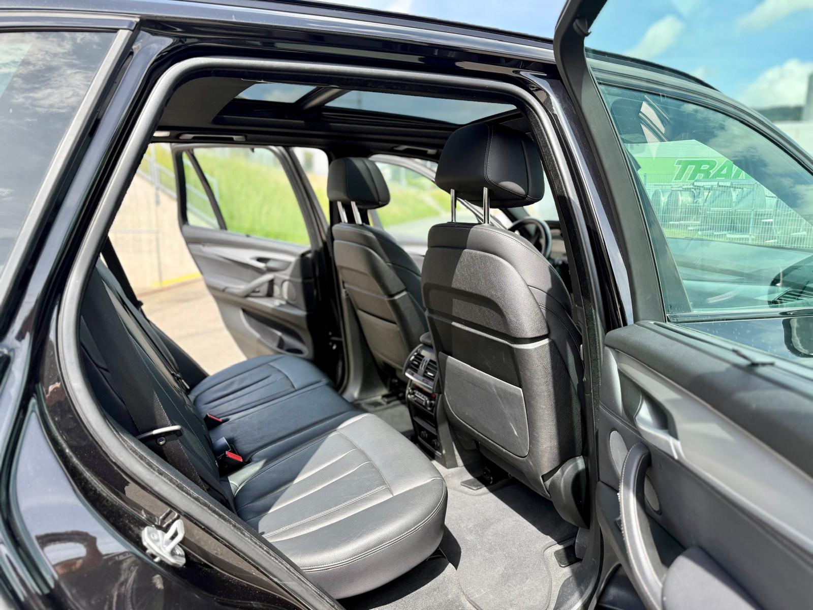 BMW X5 xDrive M50d Pure M Sport Plus Steptronic-image-14
