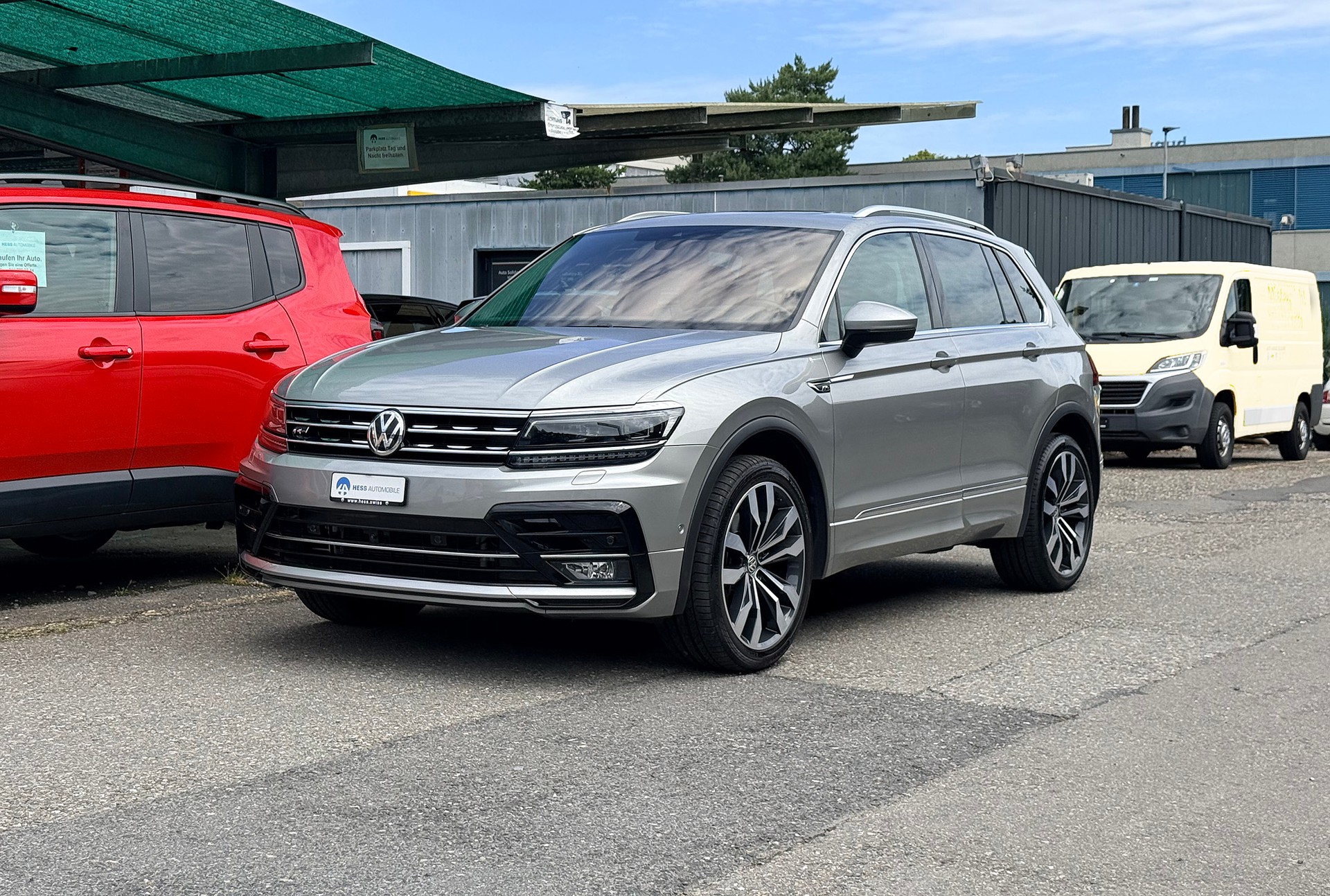 VW Tiguan 2.0TSI Highline 4Motion DSG-image-12