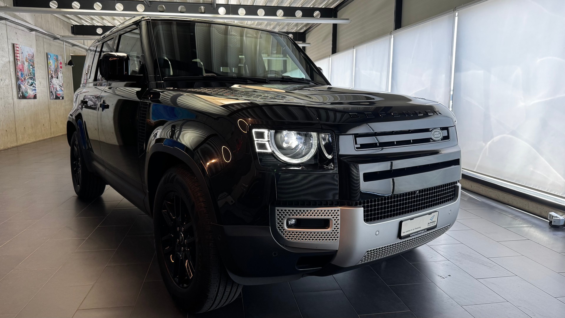 LAND ROVER Defender 110 3.0 D I6 250 SE-showroom-element-2
