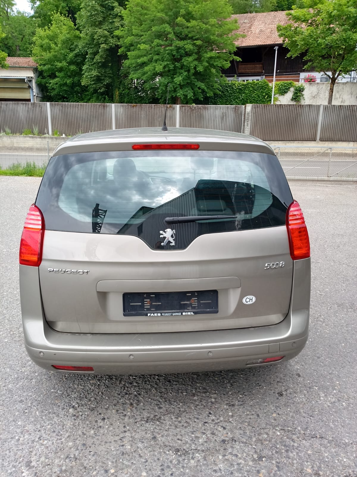 PEUGEOT 5008 1.6 16V T Active-image-3