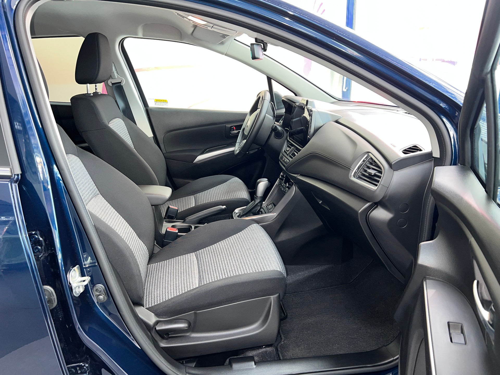 SUZUKI S-Cross 1.4 16V Compact+ MHD 4WD Automatic-image-5