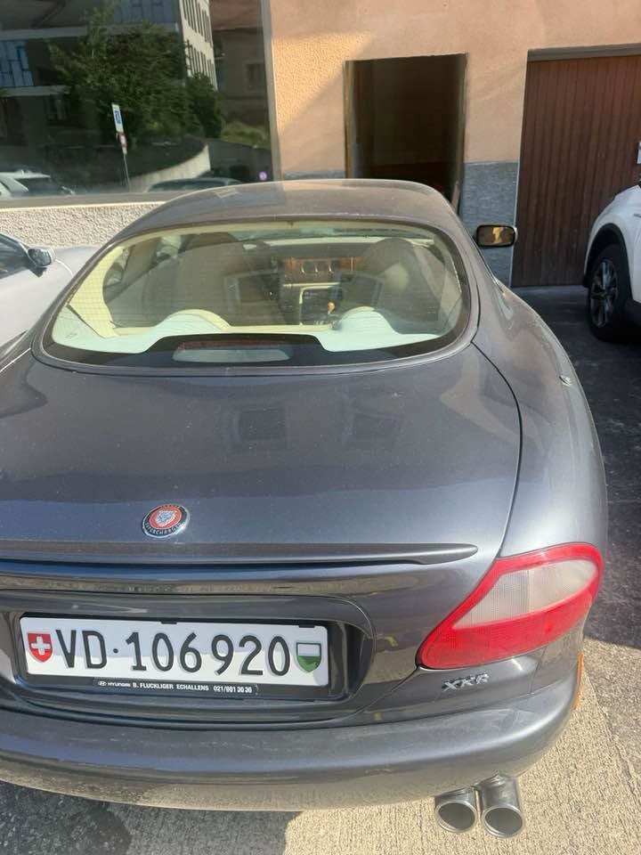 JAGUAR XKR S/C-image-4