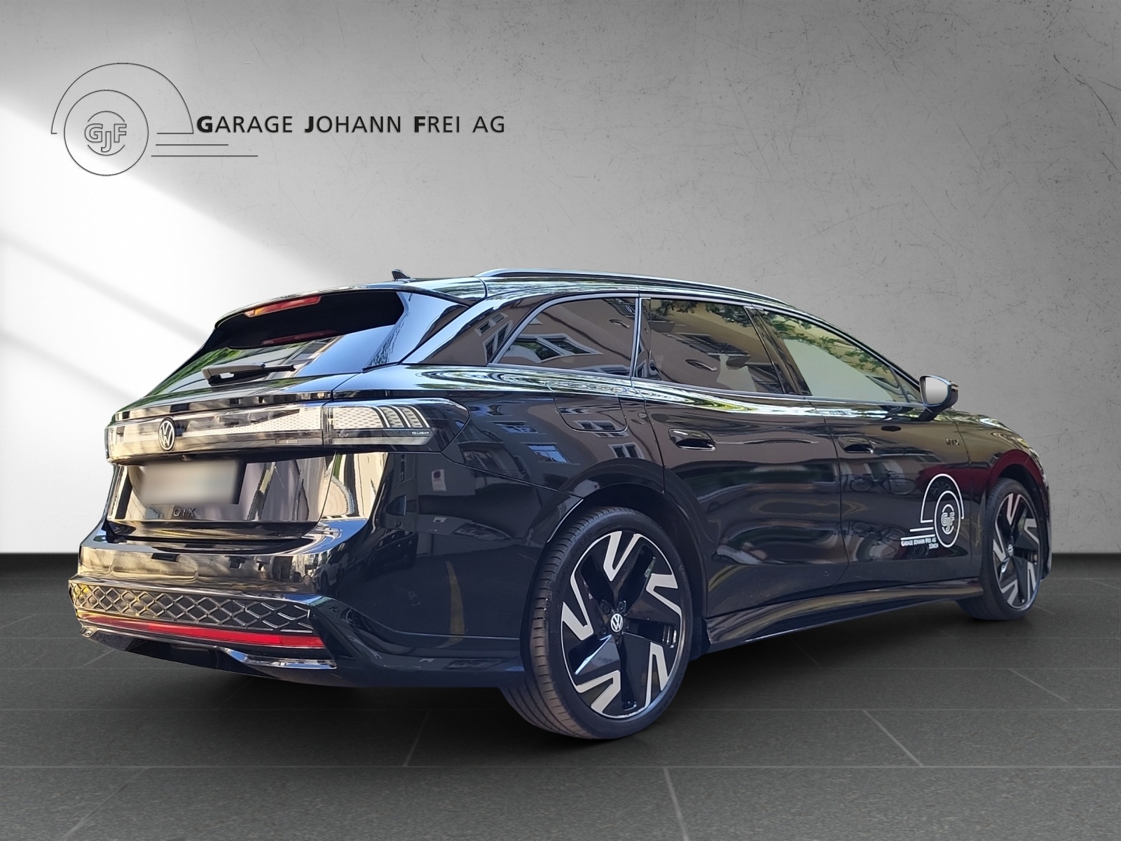 VW ID7 Tourer GTX 340PS 4Motion-image-4