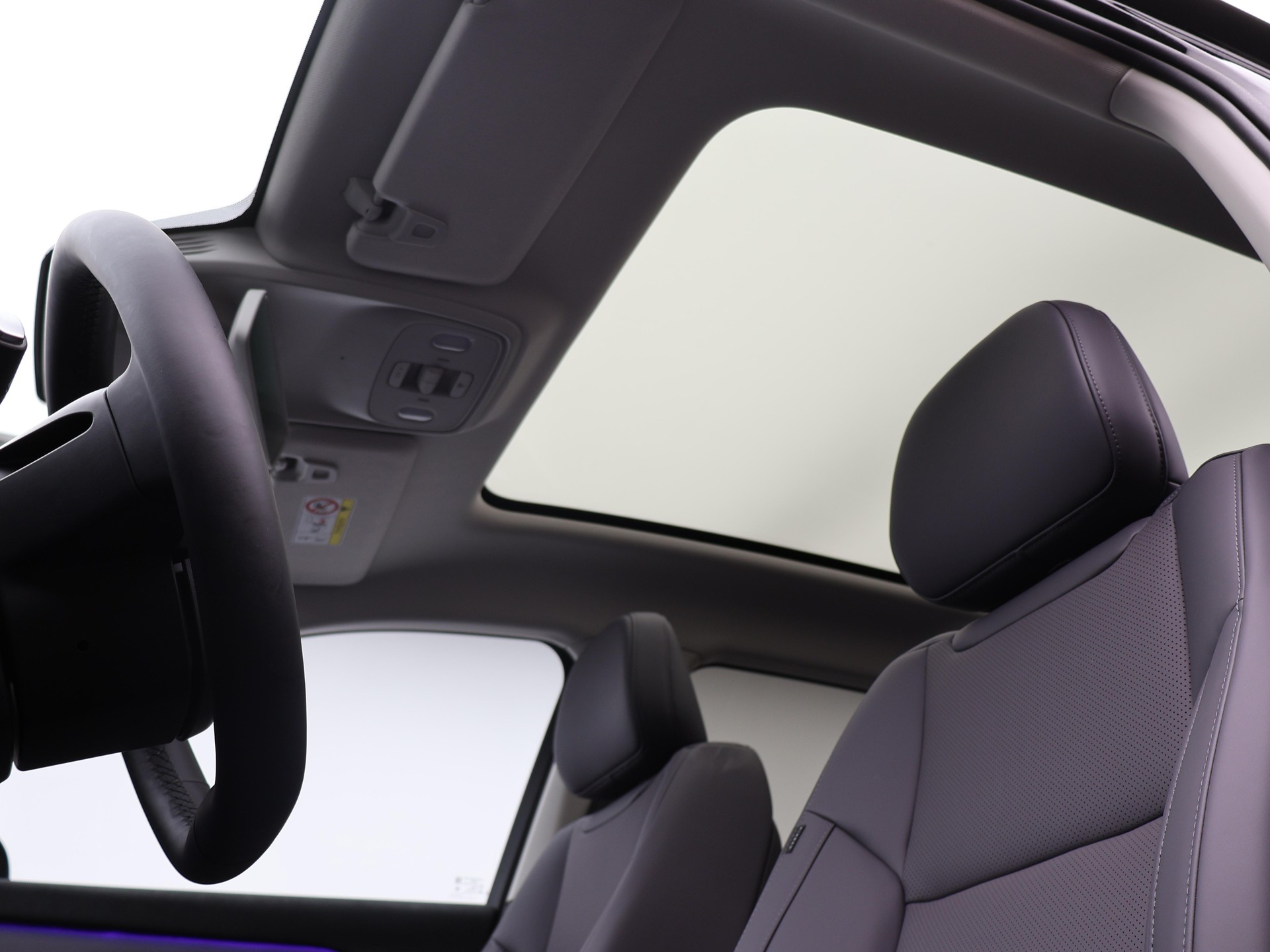 LEAPMOTOR C10 1.5 REEV Design-image-9
