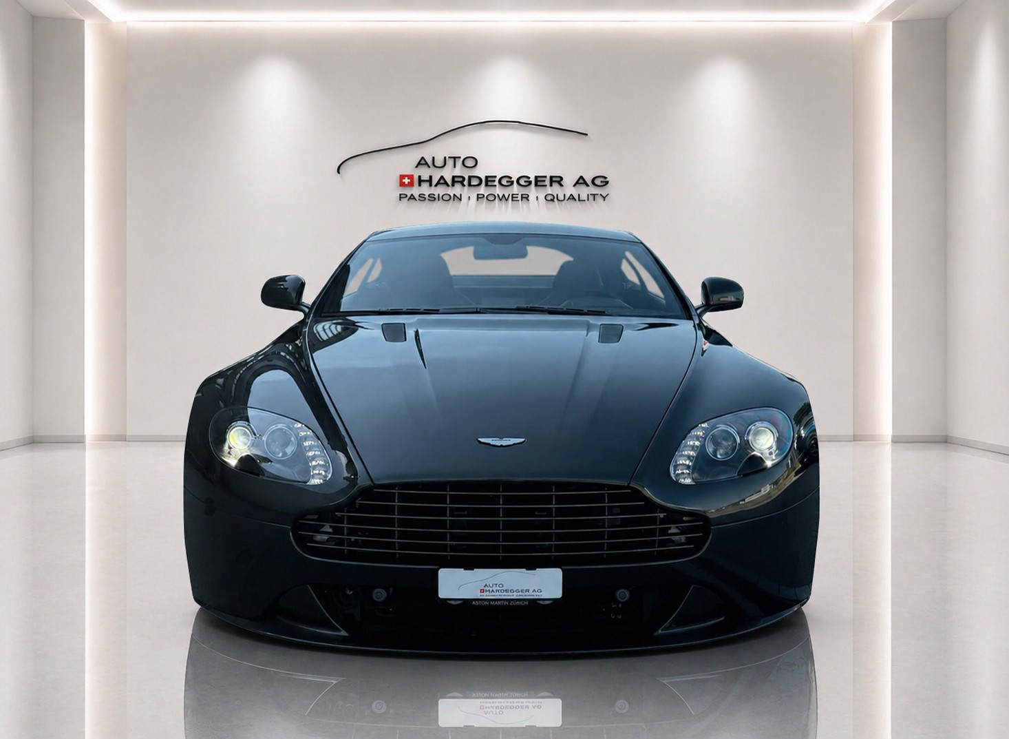 ASTON MARTIN V8 Vantage 4.7 S Sportshift SP10 Sondermodell-showroom-element-3