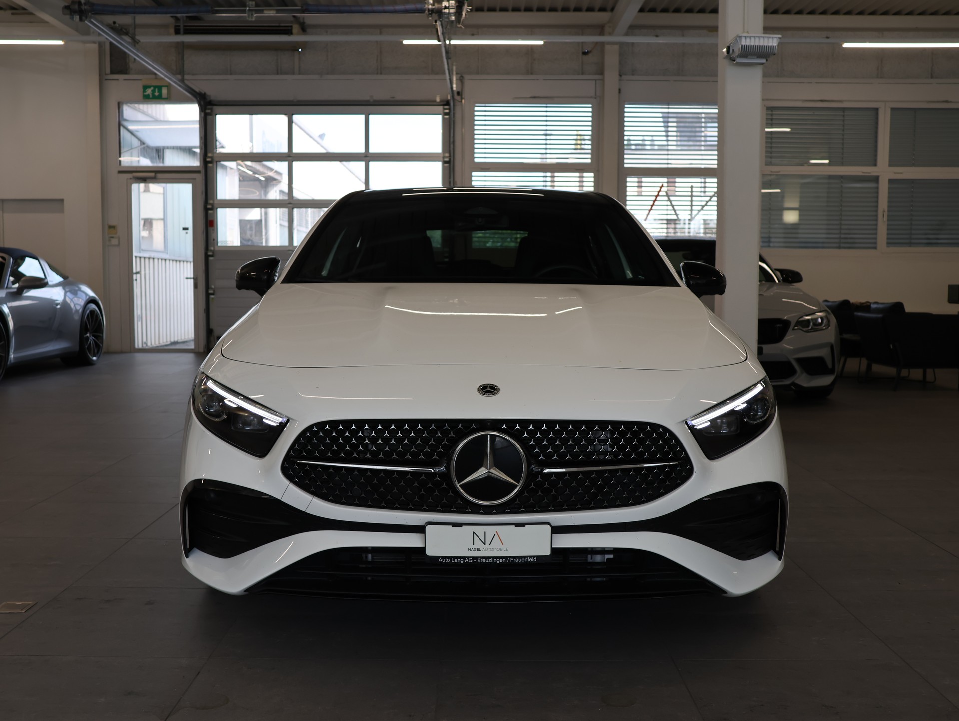 MERCEDES-BENZ Mercedes-Benz A220d *360 Kamera* *Sitzheizung* *Panoramadach*-showroom-element-2