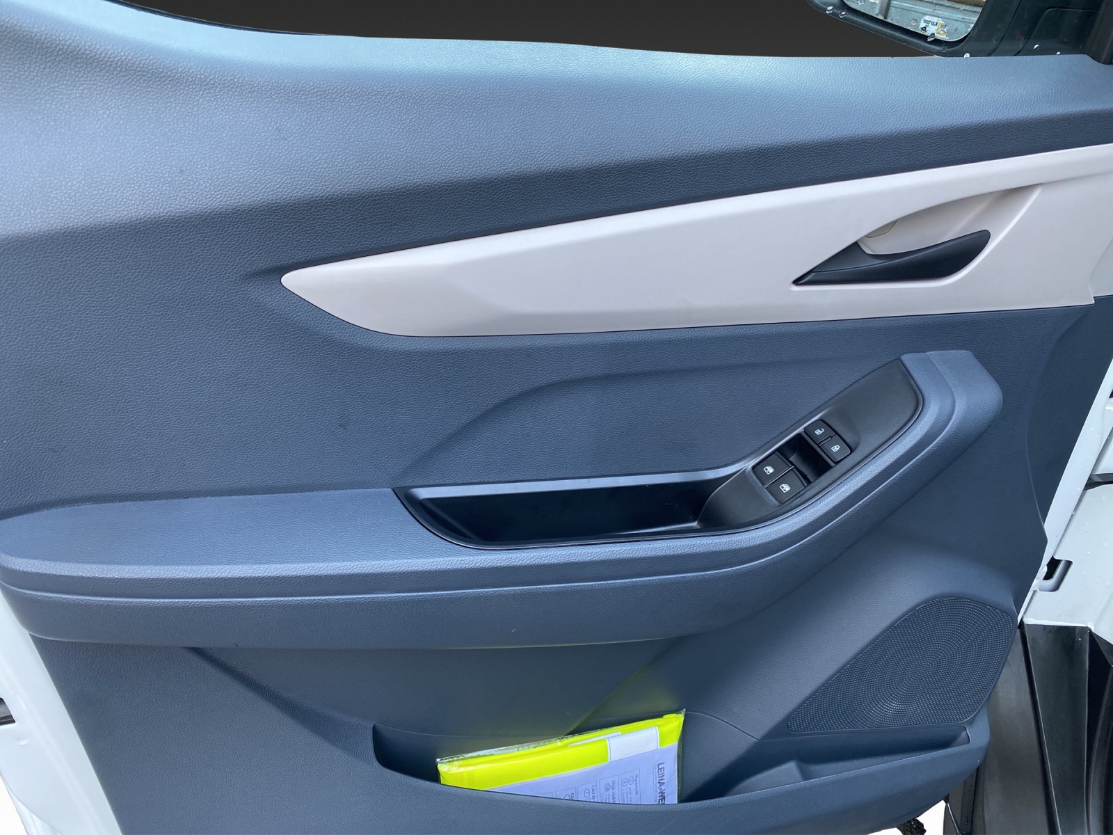 MAXUS eDELIVER 3 50kWh Brücke-image-13