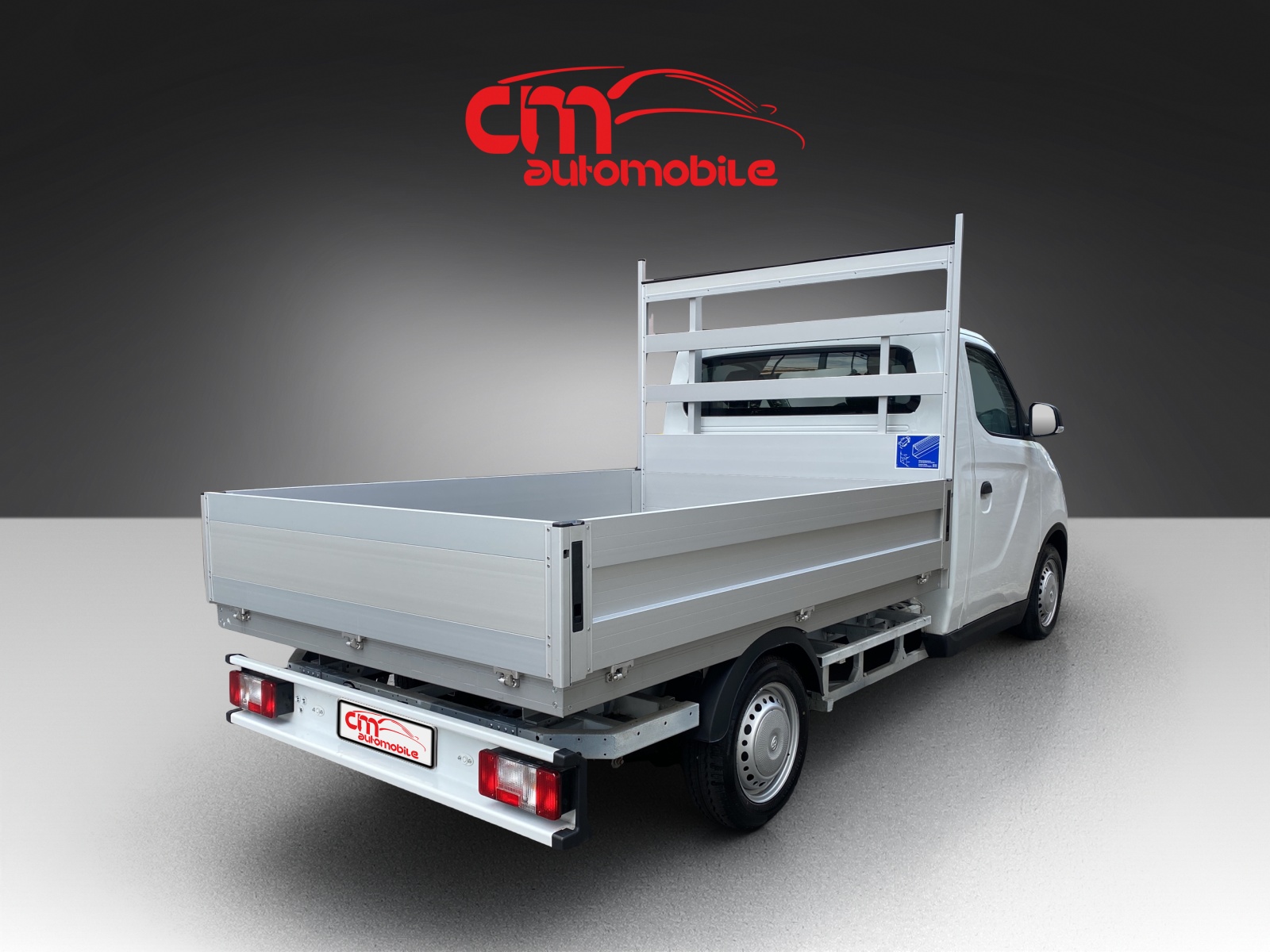 MAXUS eDELIVER 3 50kWh Brücke-showroom-element-2
