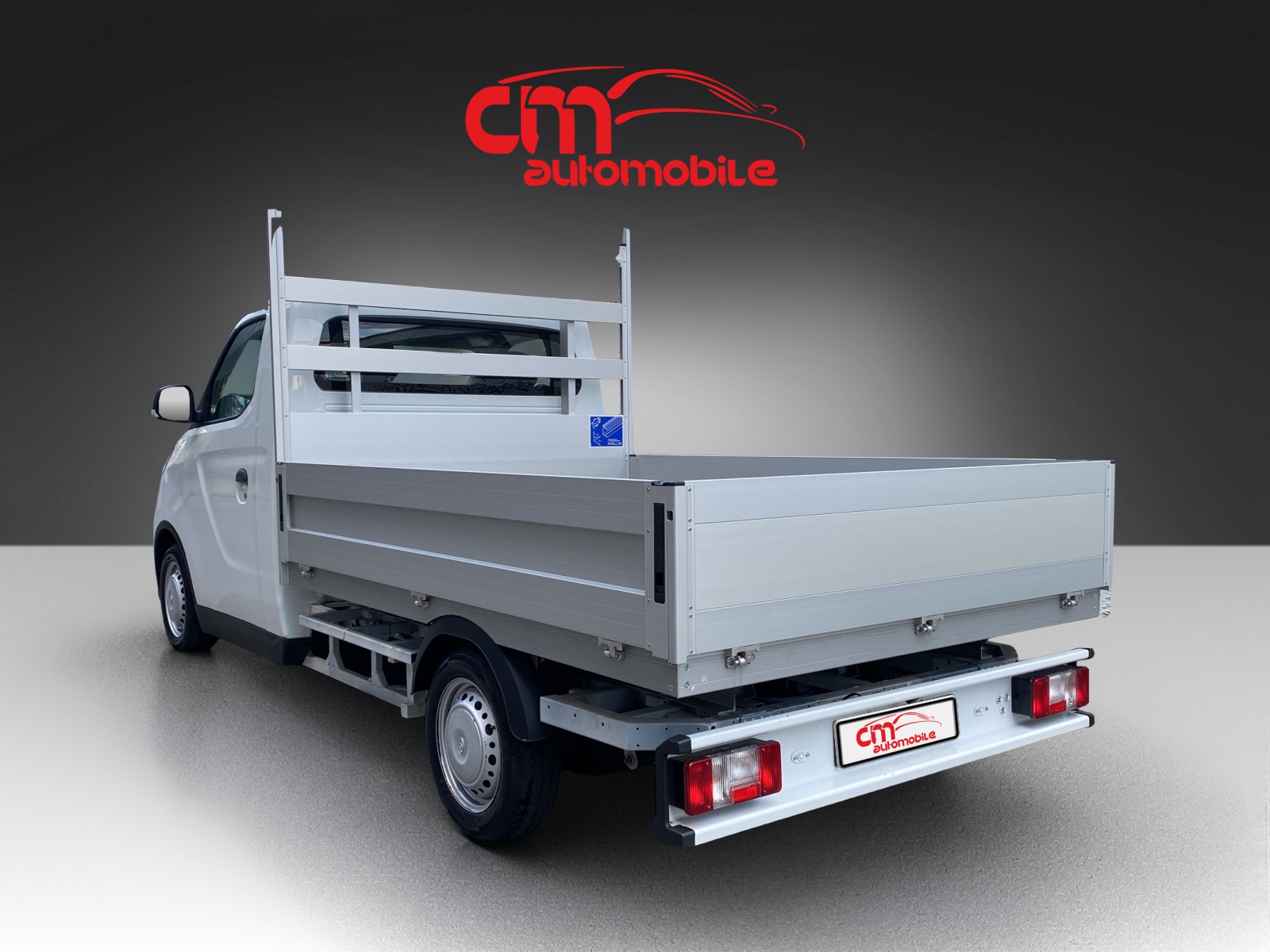 MAXUS eDELIVER 3 50kWh Brücke-showroom-element-1