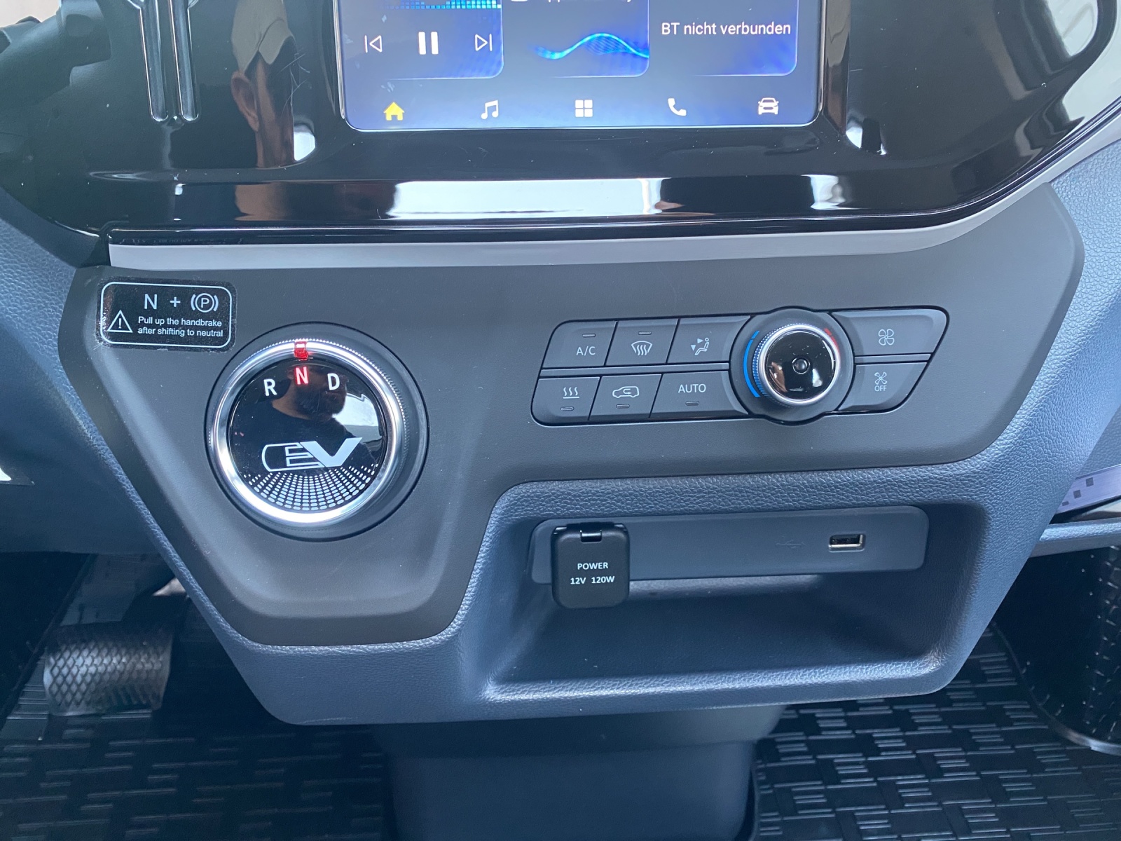 MAXUS eDELIVER 3 50kWh Brücke-image-16