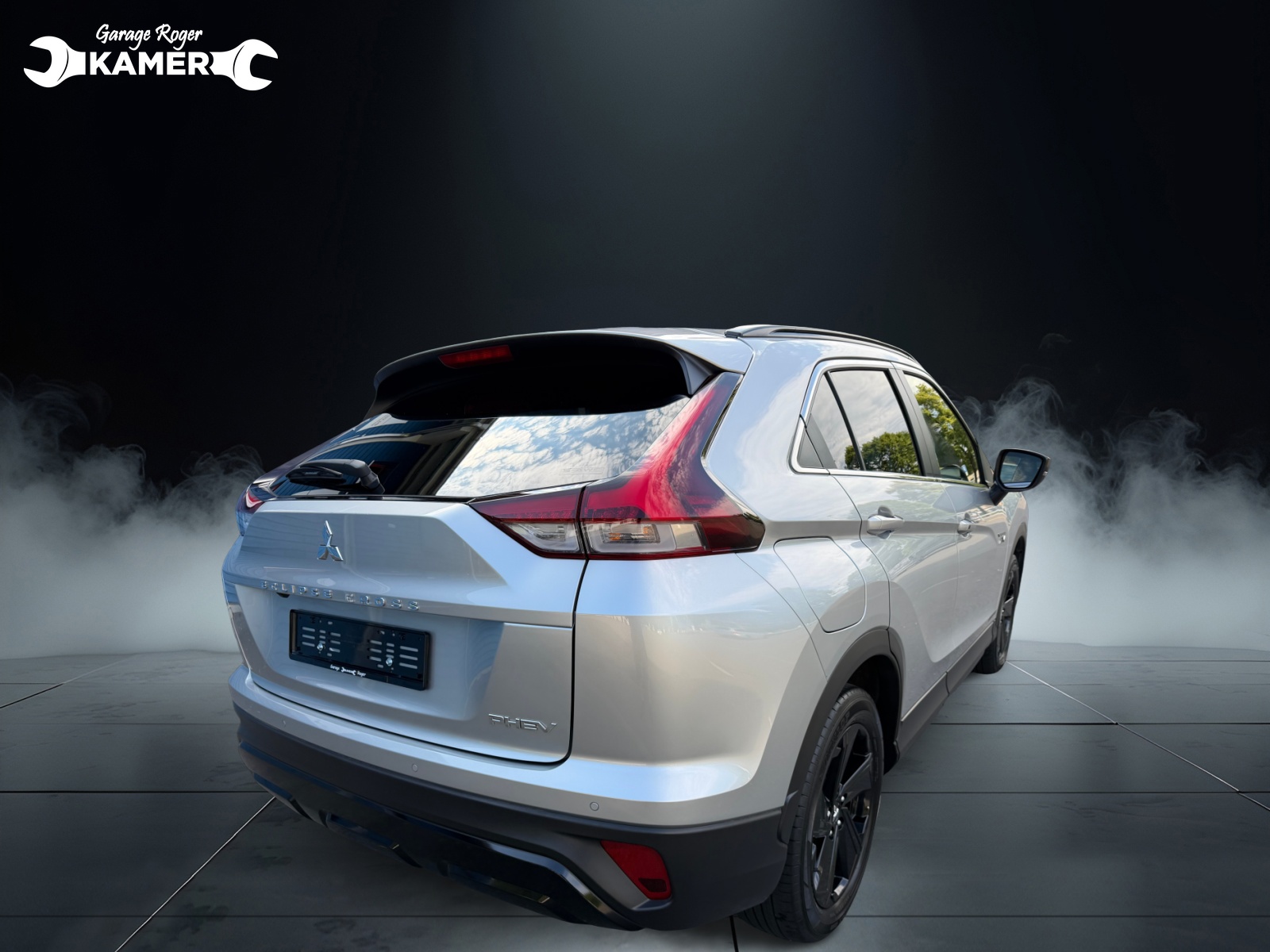 MITSUBISHI Eclipse Cross 2.4 PHEV Blackline 4WD-showroom-element-3