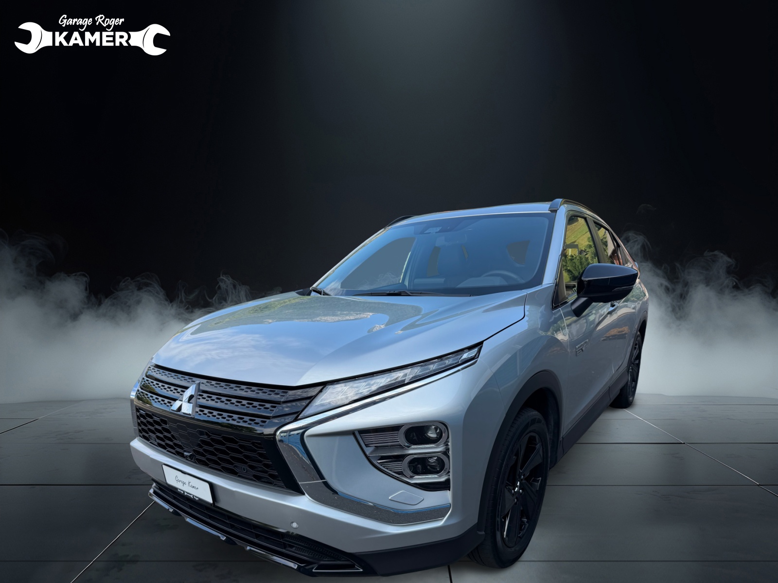 MITSUBISHI Eclipse Cross 2.4 PHEV Blackline 4WD-showroom-element-1