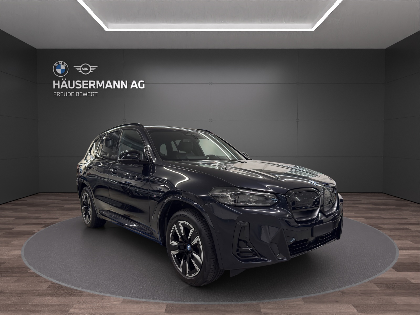 BMW iX3 M Sport-showroom-element-2