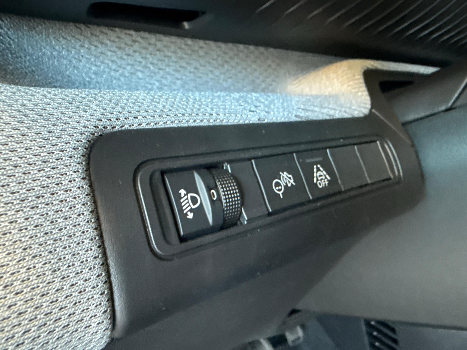CITROEN C3 1.2 Hybrid Max-image-17