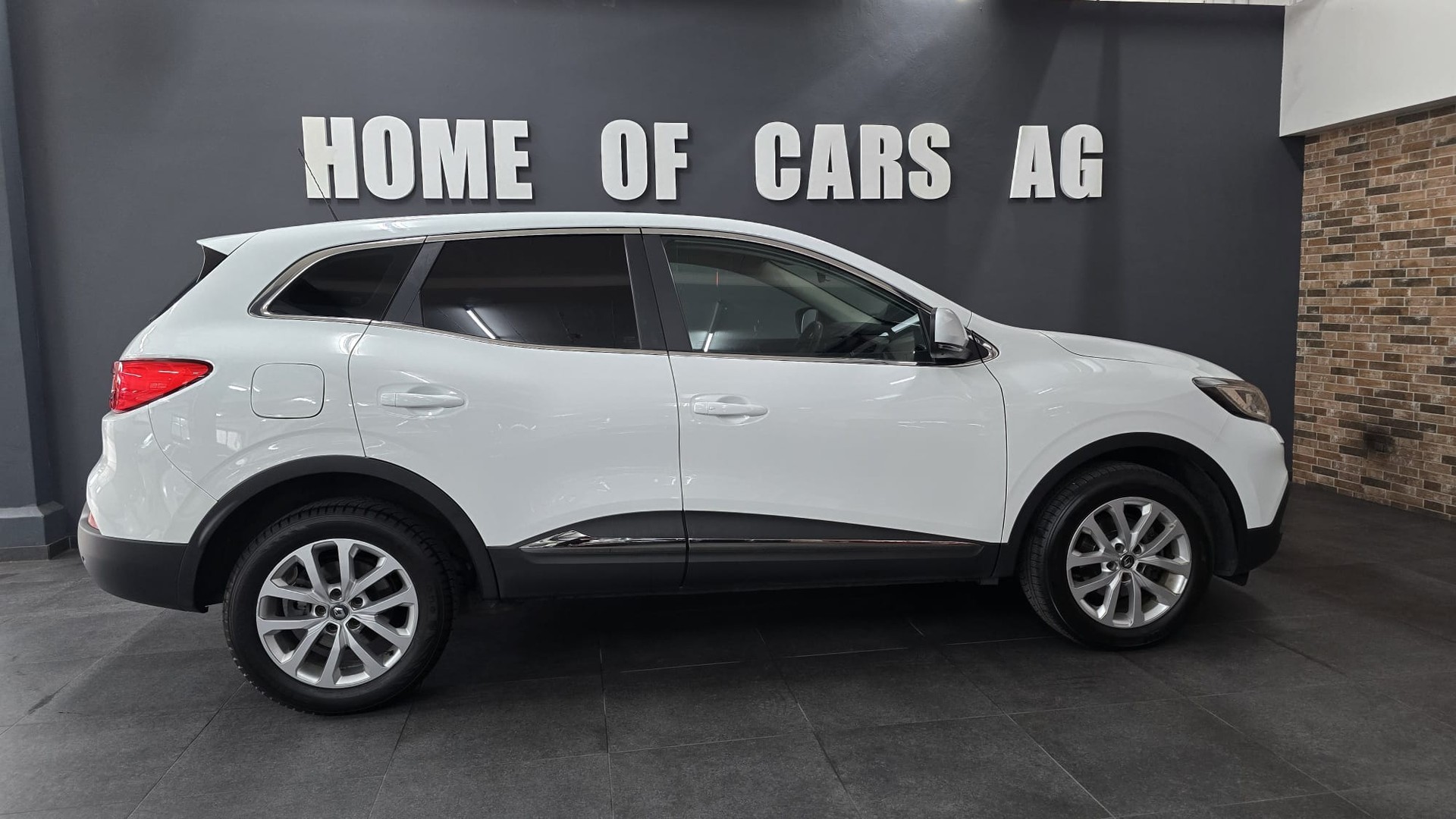 RENAULT Kadjar 1.6 dCi Zen 4x4-image-7