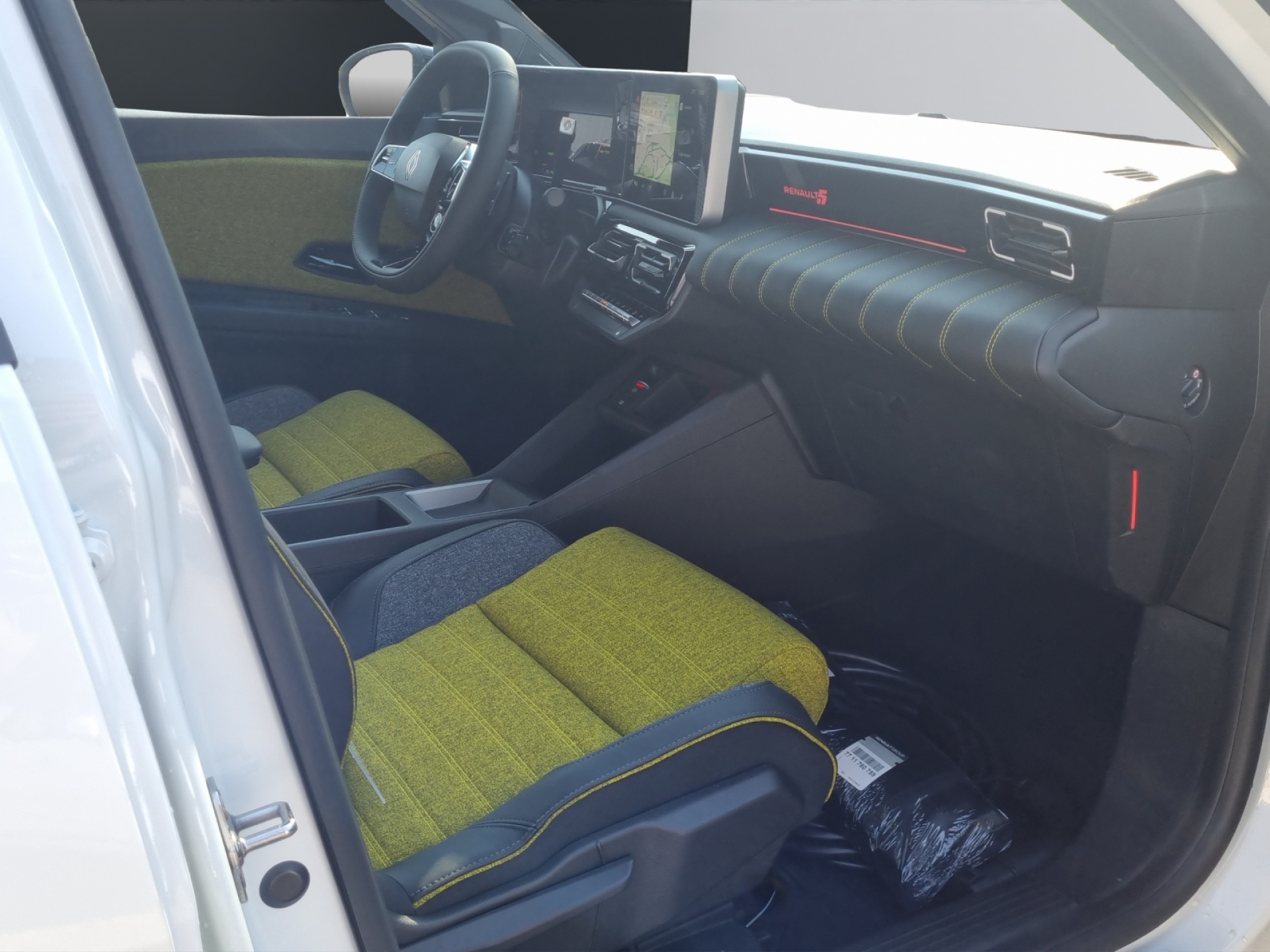 RENAULT R5 E-TECH ELECTRIC iconic five 150PS Comfort Range-image-11