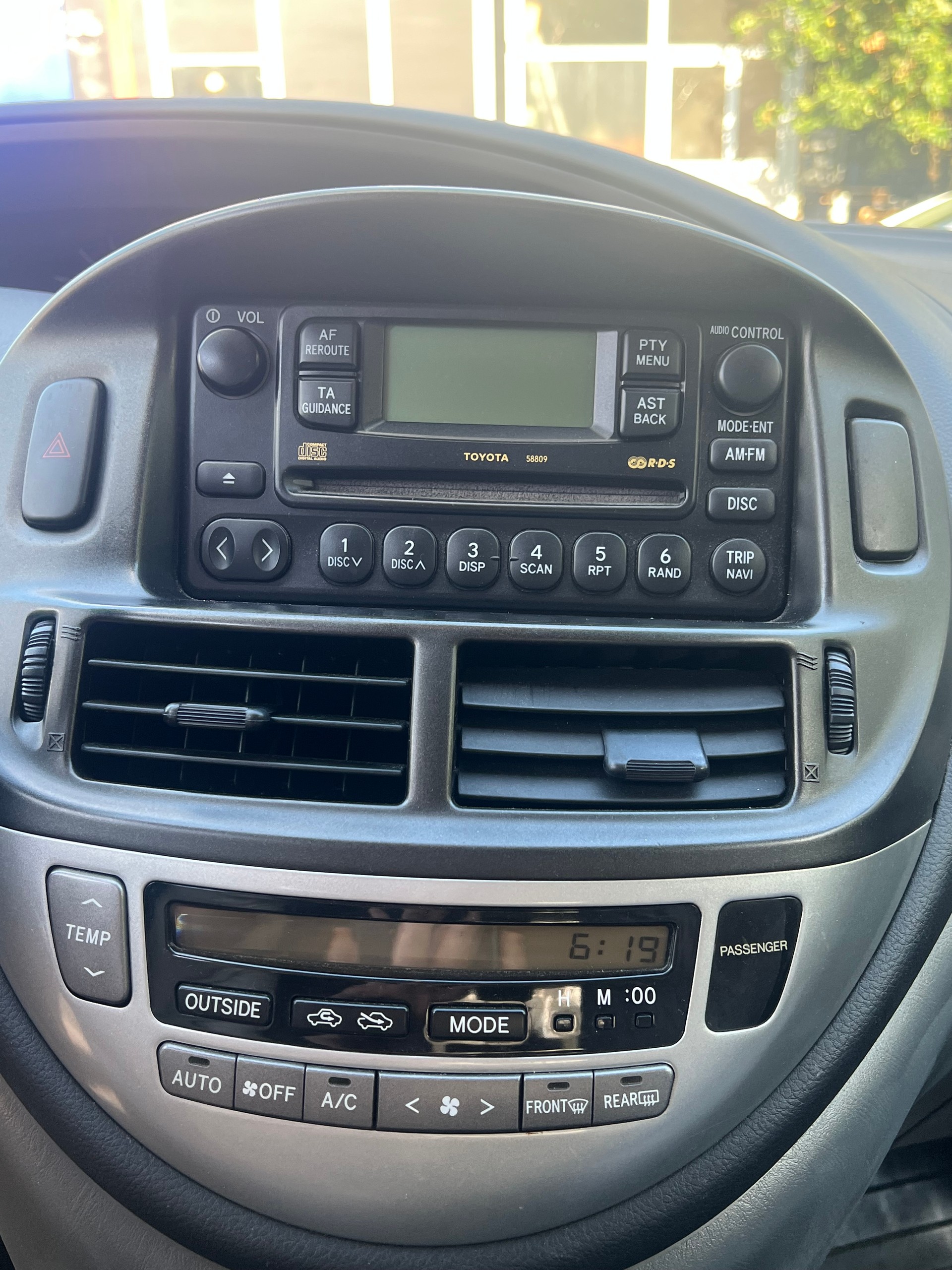 TOYOTA Previa 2.4 Linea Luna-image-7