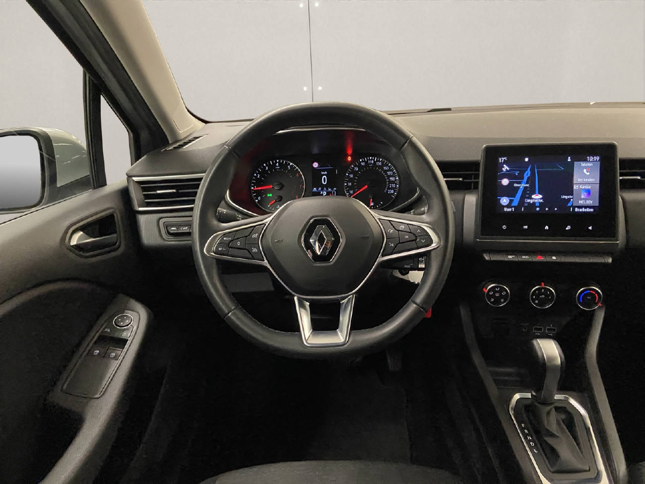 RENAULT Clio 1.0 TCe 100 Zen CVT-image-6