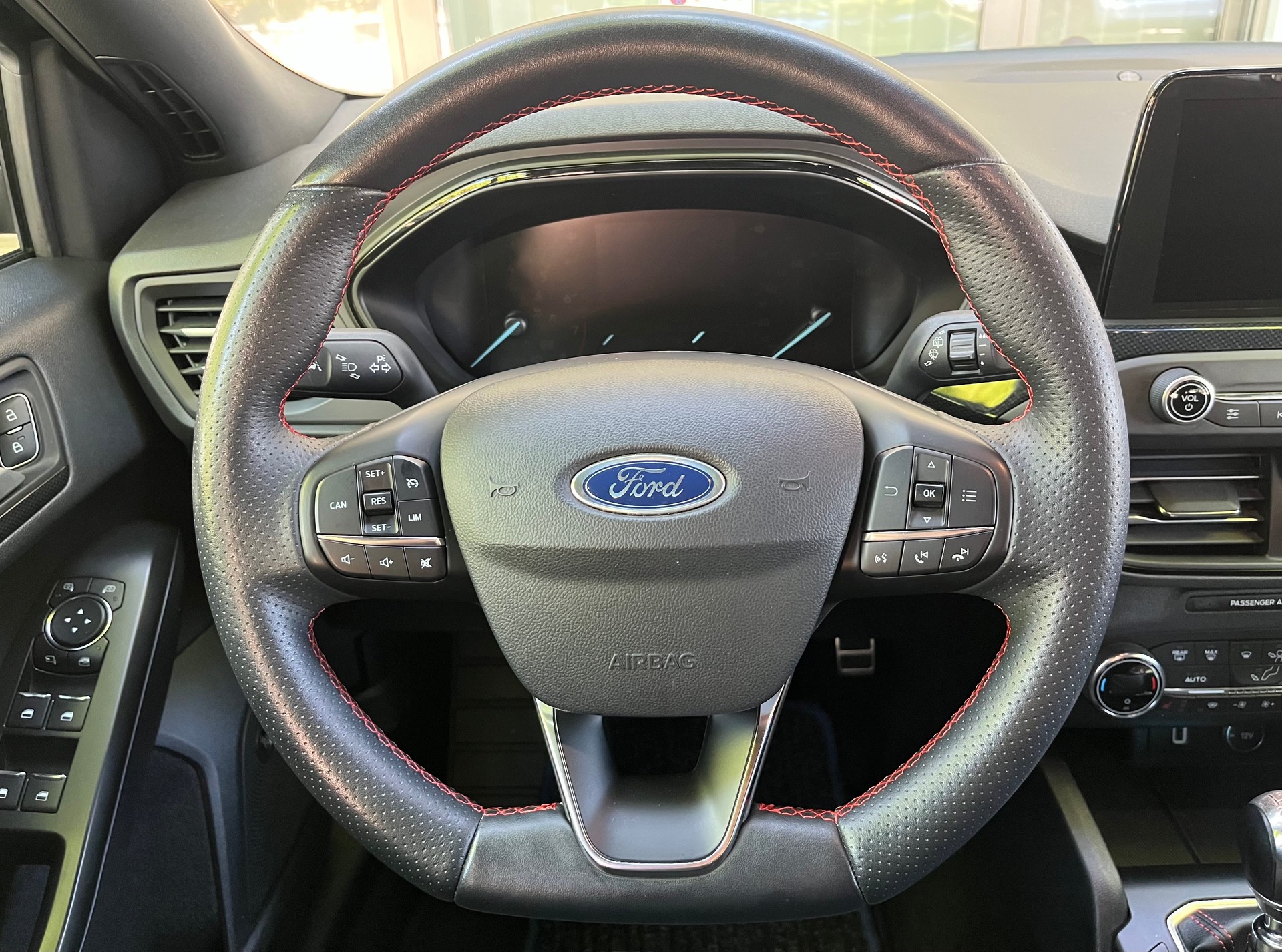 FORD 1.0i EcoB 125 ST-Line-image-7