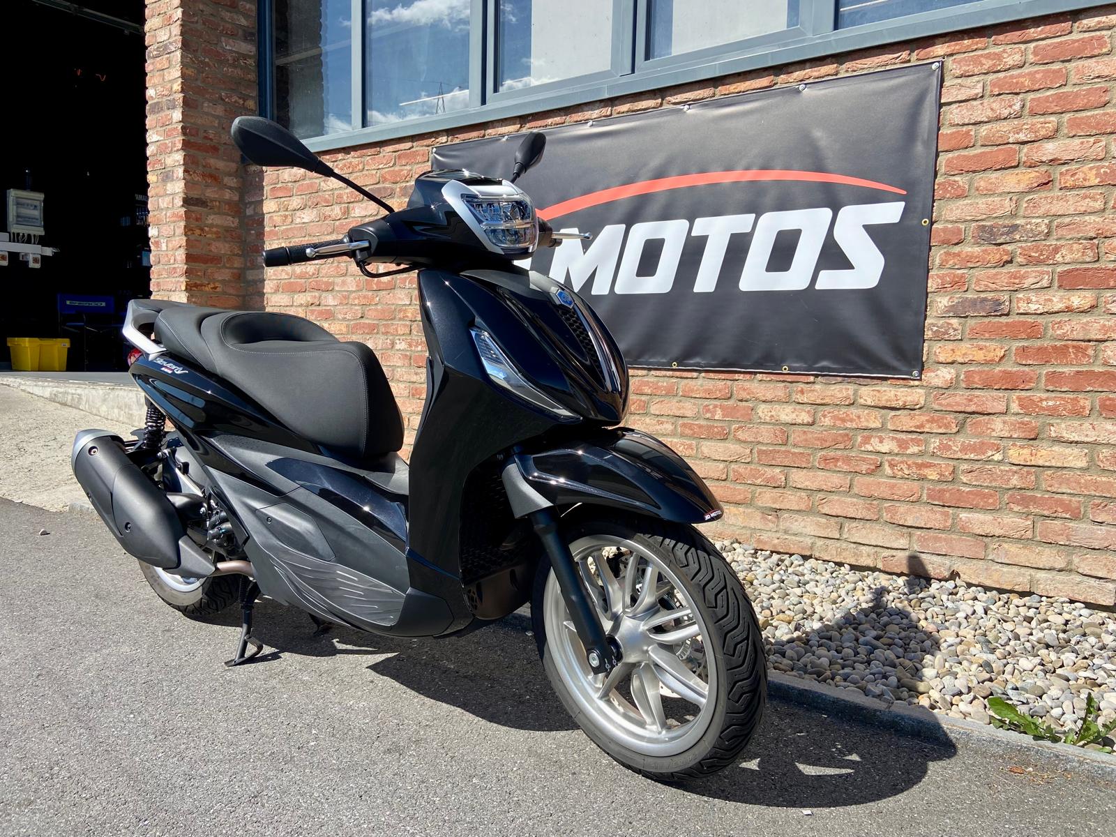 PIAGGIO Beverly 310 hpe E5+-showroom-element-1