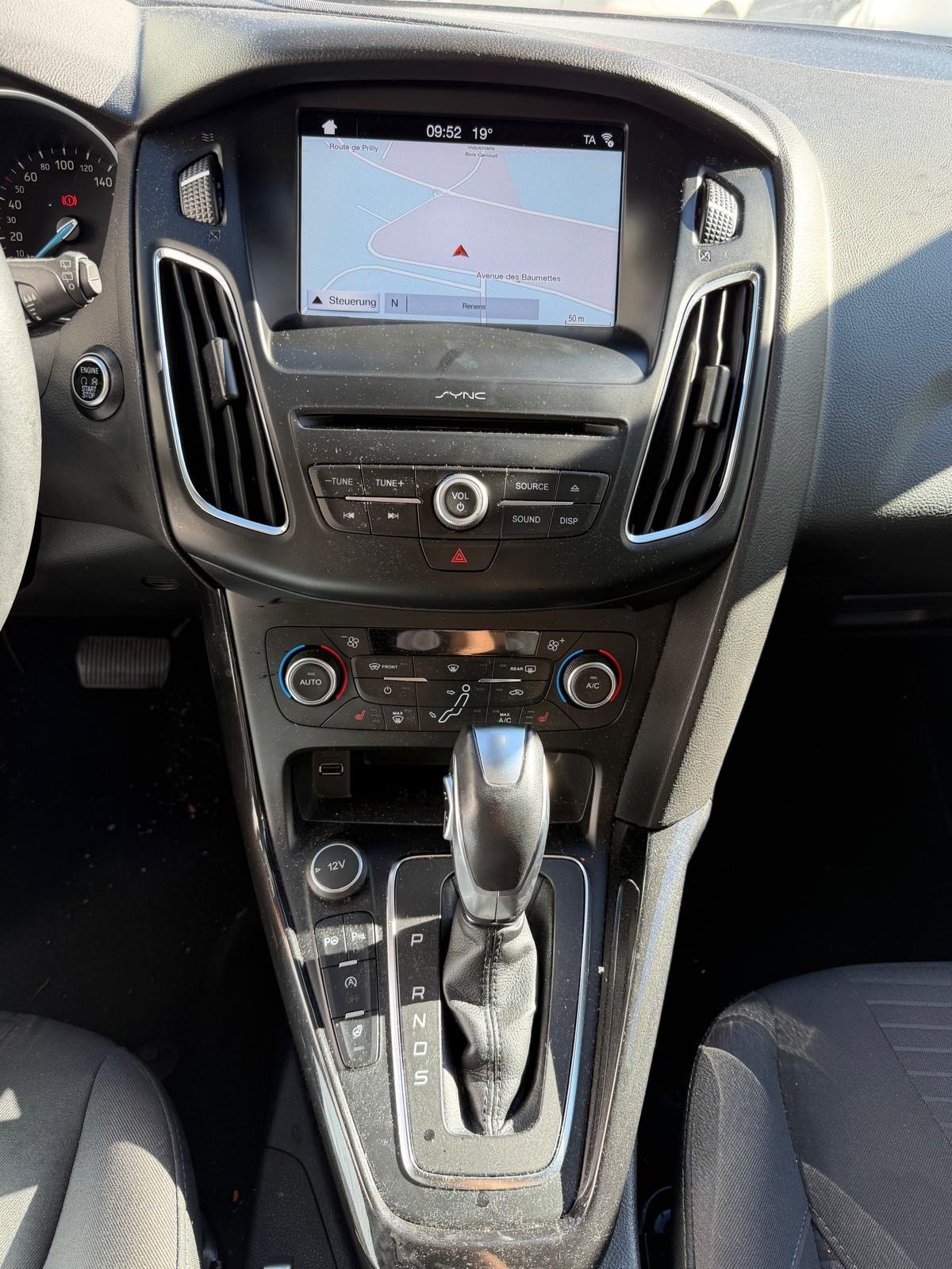 FORD Focus 2.0 TDCi Business PowerShift-image-8