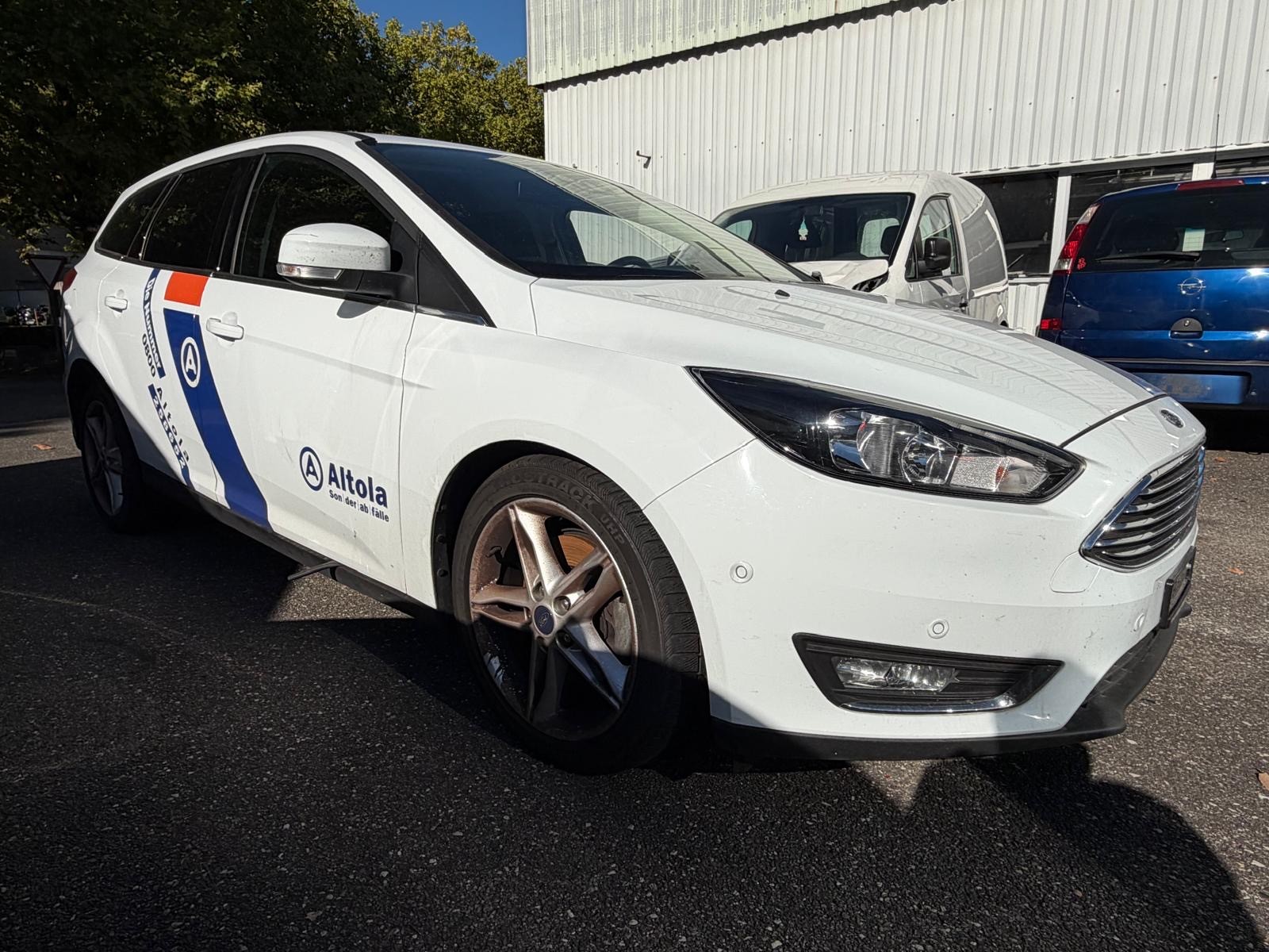 FORD Focus 2.0 TDCi Business PowerShift-showroom-element-1